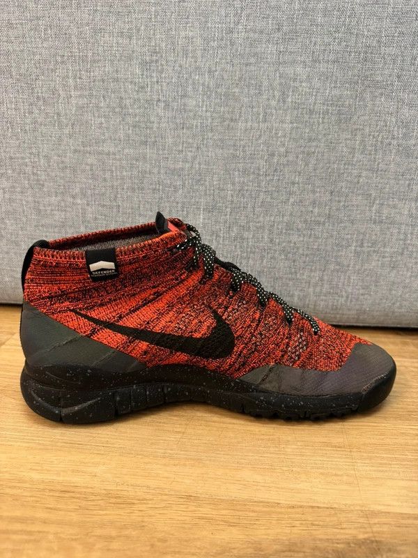Nike Nike Flyknit Trainer Trnr Chukka FSB Bright Crimson size 43 Size US 10 / EU 43 - 3 Thumbnail