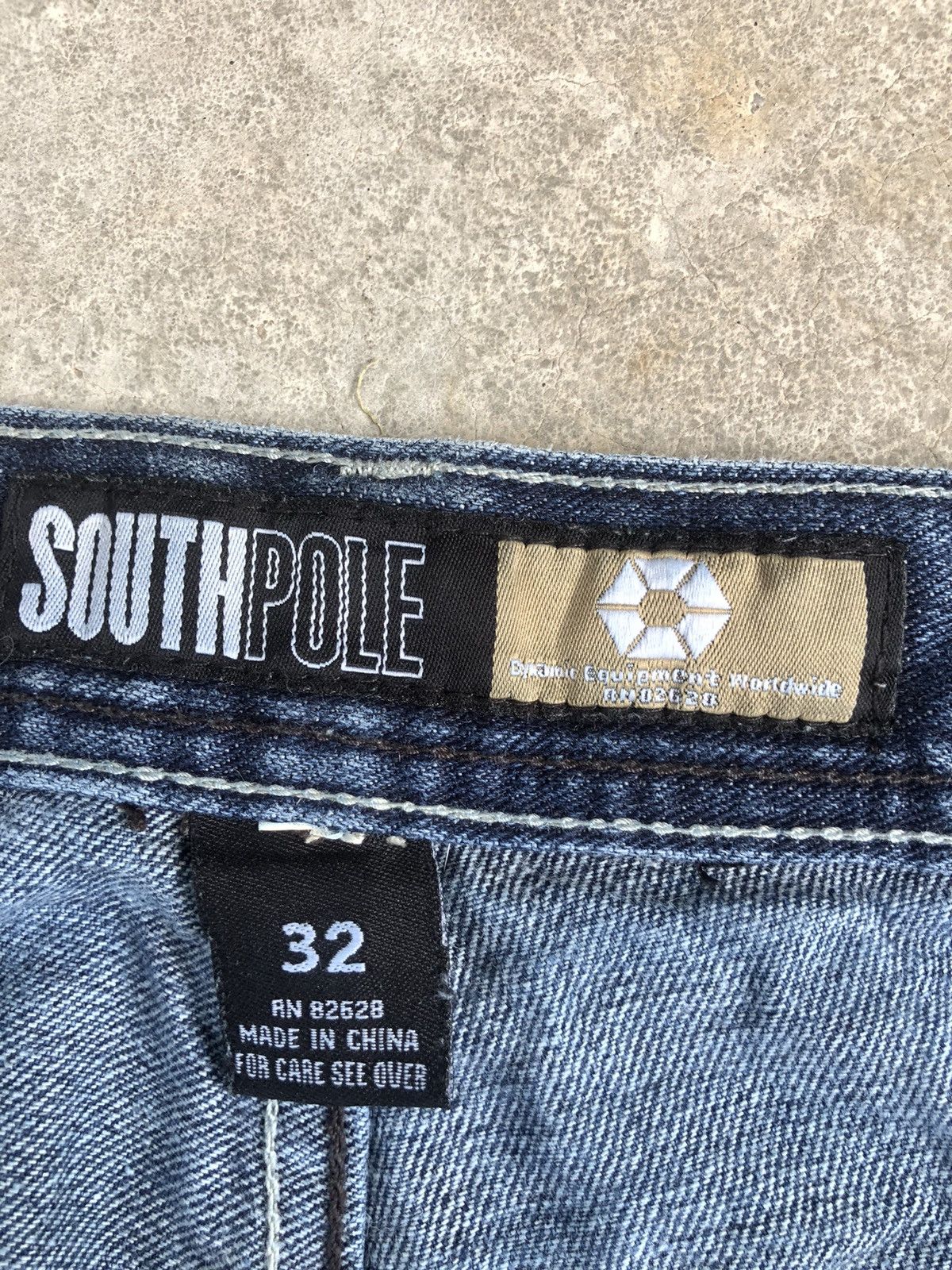 Southpole Vintage Southpole Embroidered Jeans Distressed Jeans Size US 32 / EU 48 - 19 Thumbnail