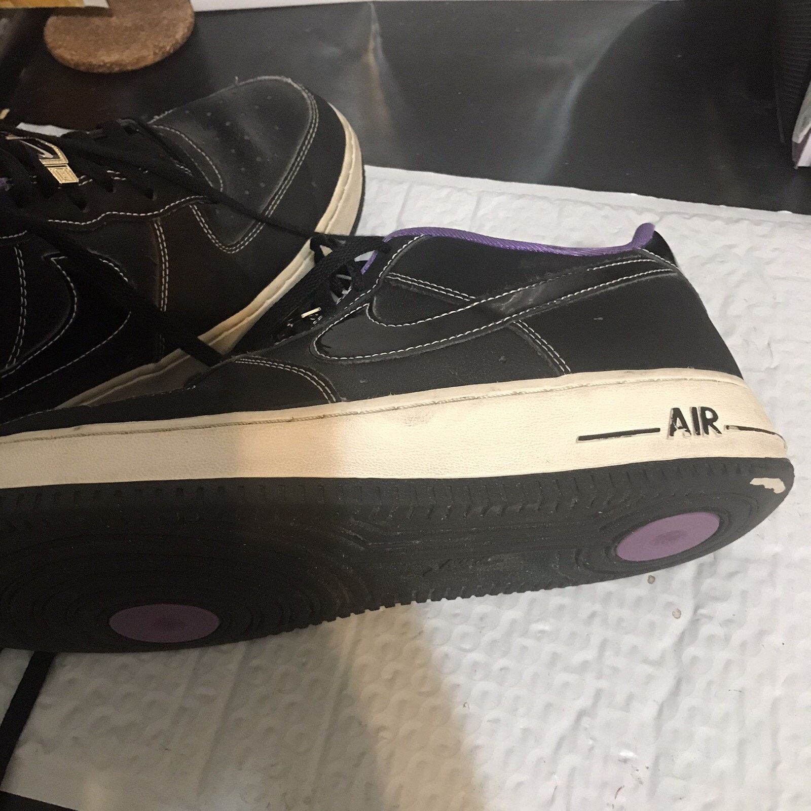 Nike Size 12 - Nike Air Force 1 '07 LV8 EMB Low Champ - Lakers Size US 12 / EU 45 - 7 Thumbnail