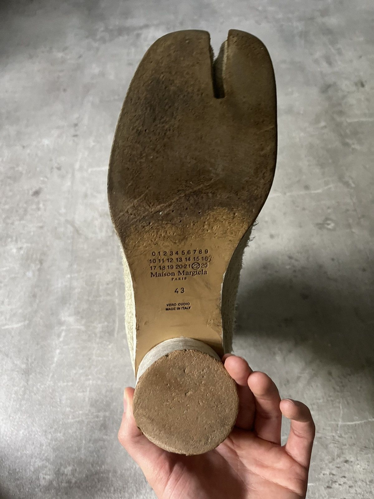 Maison Margiela Maison Margiela distressed look tabi heel fur boots Size US 10 / EU 43 - 23 Thumbnail