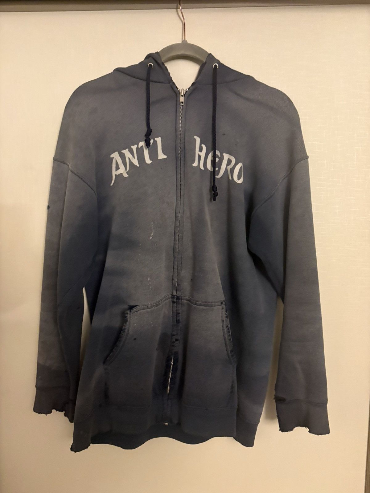 Vintage Faded/ Distressed Vintage Anti-Hero Zip-Up Hoodie Size US L / EU 52-54 / 3 - 1 Thumbnail