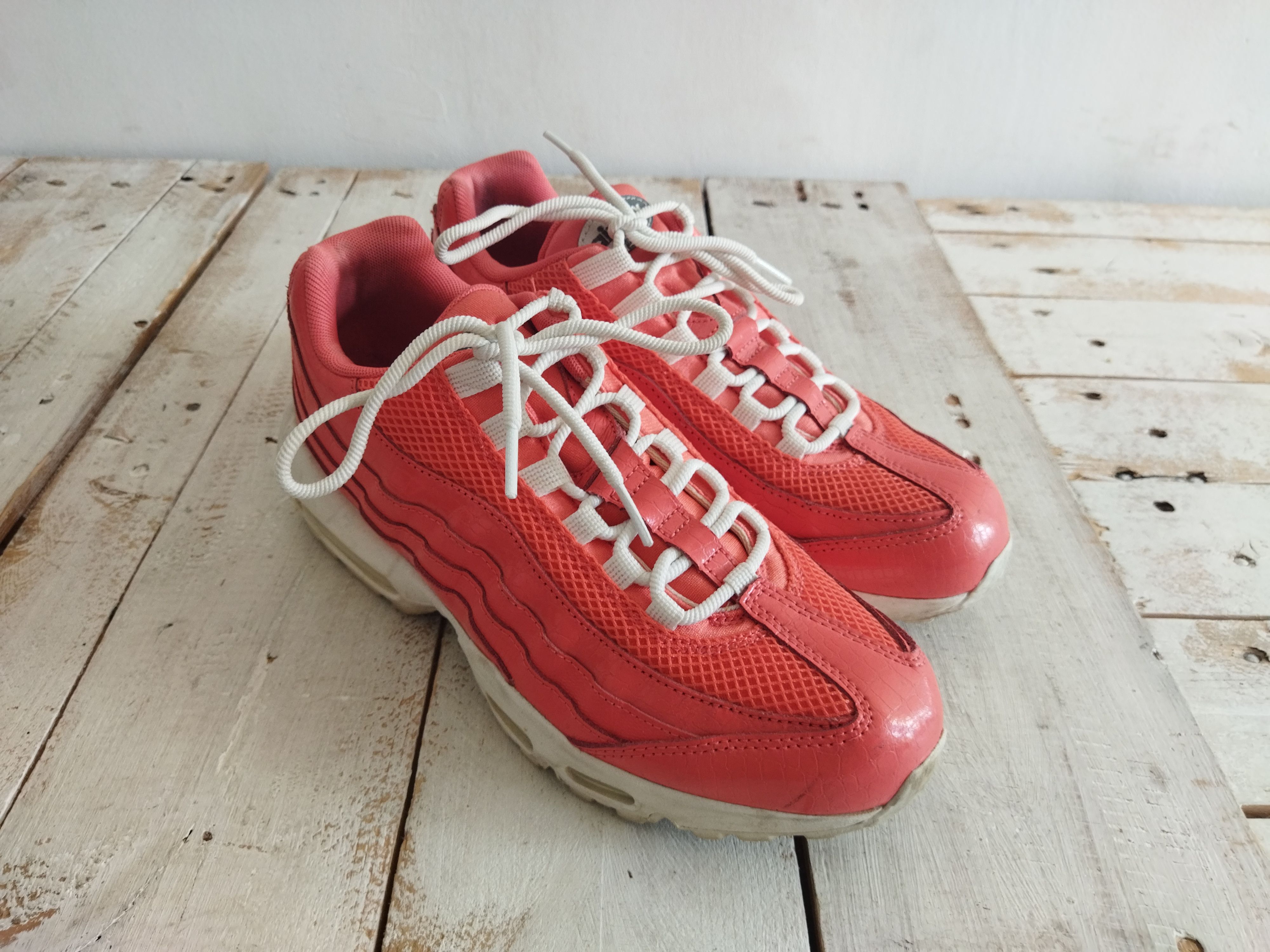 Nike air max 95 vintage coral hotsell