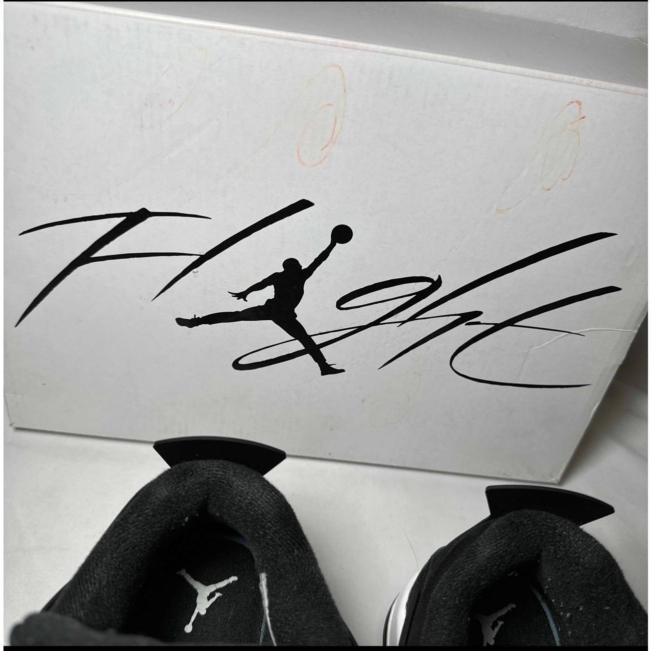 Jordan Brand × Nike Size 5 Nike Air Jordan 4 Retro GS White Thunder Men's Shoes Size US 5 / EU 37 - 10 Thumbnail