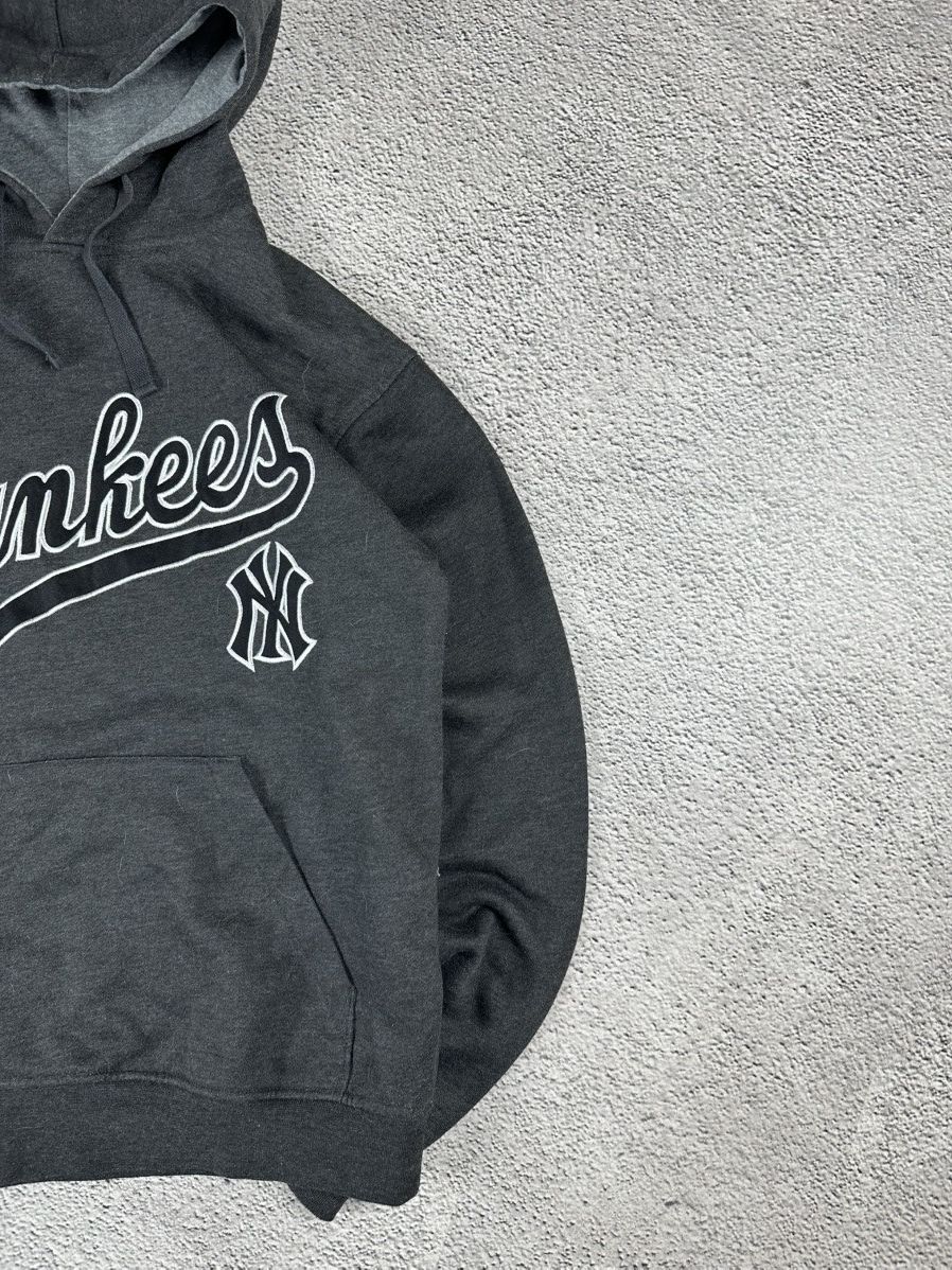 New York Yankees New York Yankees Hoodie Boxed Logo Y2K Sportwear SK8 Size US S / EU 44-46 / 1 - 5 Thumbnail