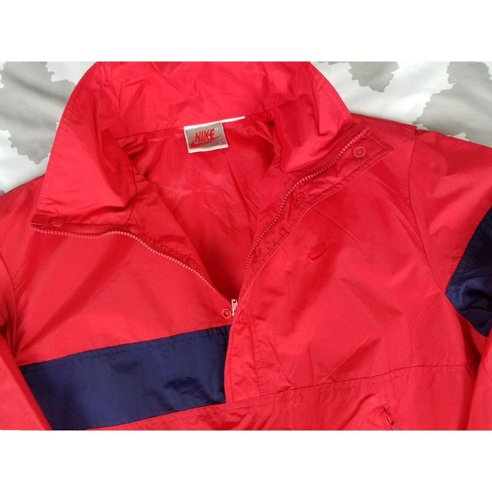 Nike VINTAGE Nike Air 80s Windbreaker Jacket Mens L Red 80s Nike Air Vintage Bomber Pullover Size US L / EU 52-54 / 3 - 3 Thumbnail