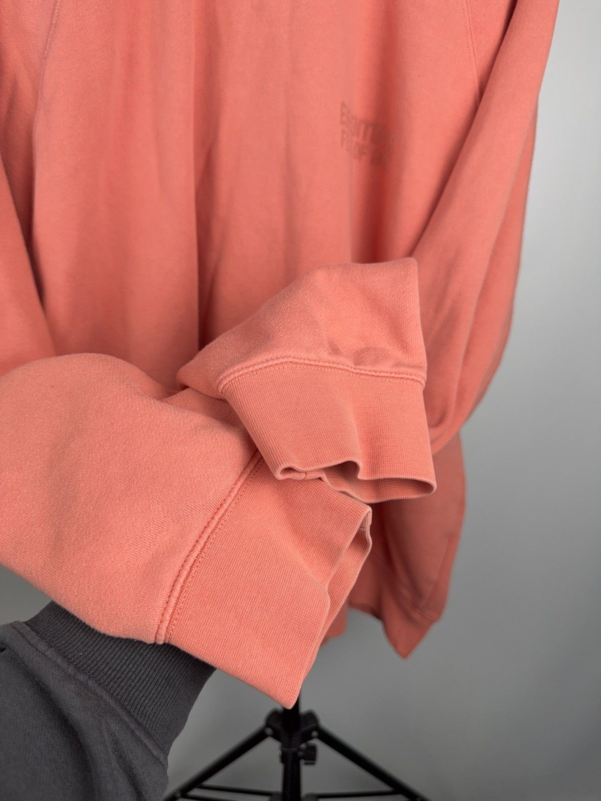 Essentials Luxury Fear Of God Essentials Logo Crewneck Sweatshirt XL Size US XL / EU 56 / 4 - 11 Thumbnail