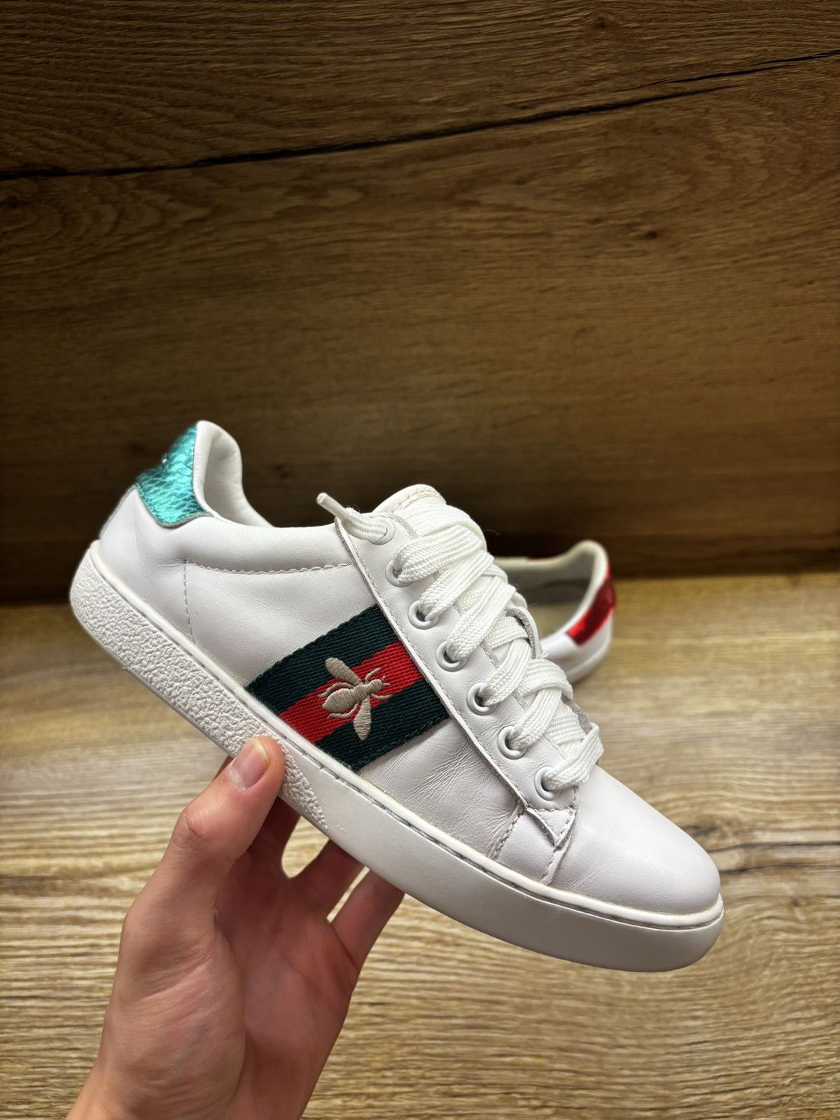 Gucci Gucci women’s casual shoes with little bee ZY209-1 Size US 7 / IT 37 - 2 Thumbnail