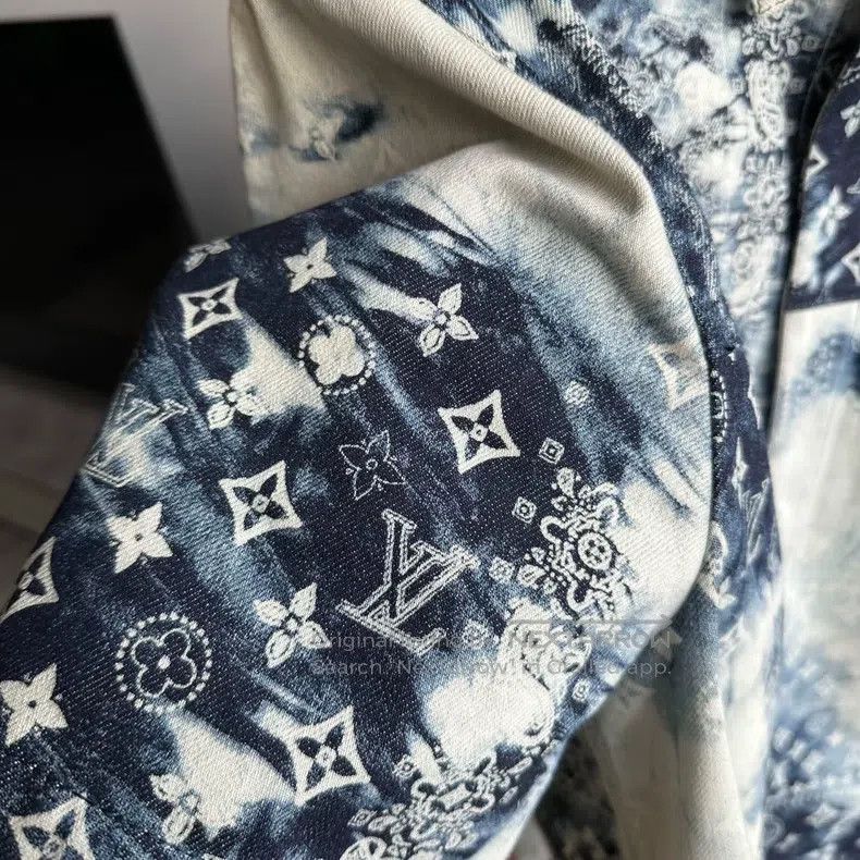 Louis Vuitton Louis Vuitton Denim printed cashew flower short sleeve shi Size US L / EU 52-54 / 3 - 4 Thumbnail