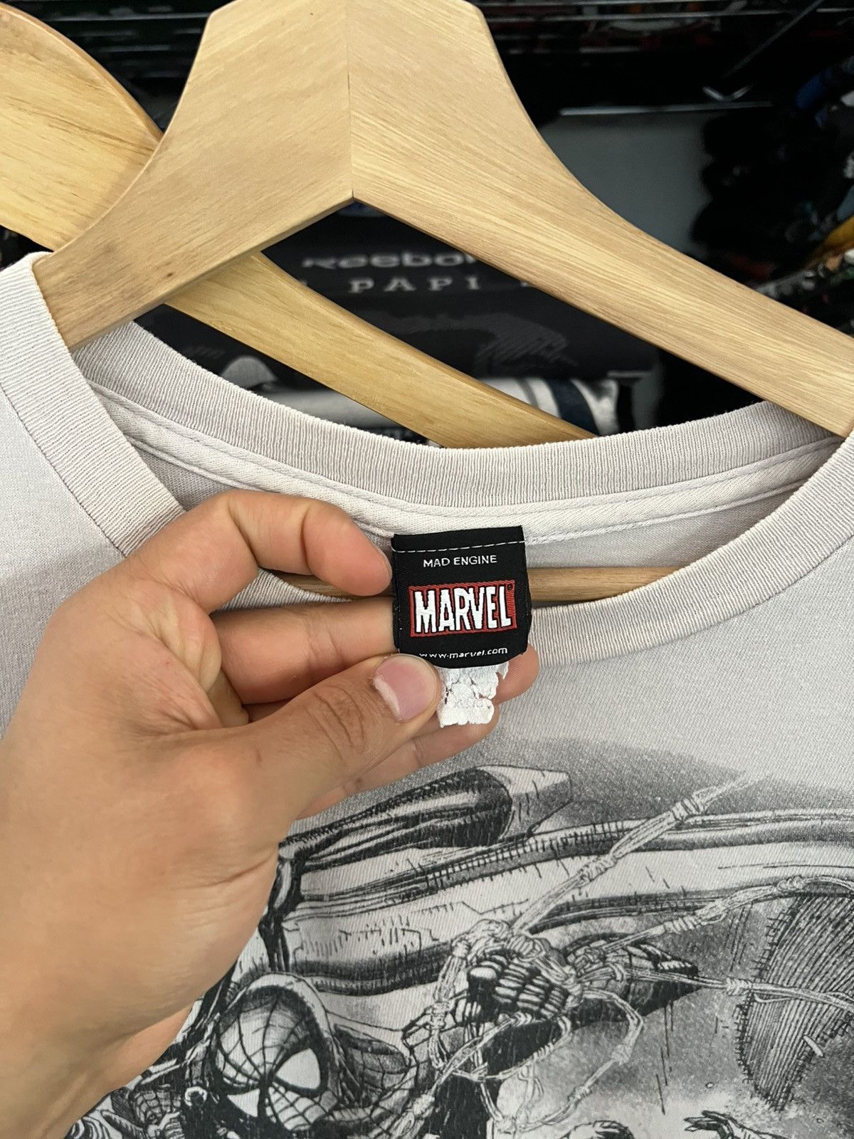 Mad Engine 2000s Marvel Comics Characters Superheroes Tee Size US L / EU 52-54 / 3 - 4 Thumbnail