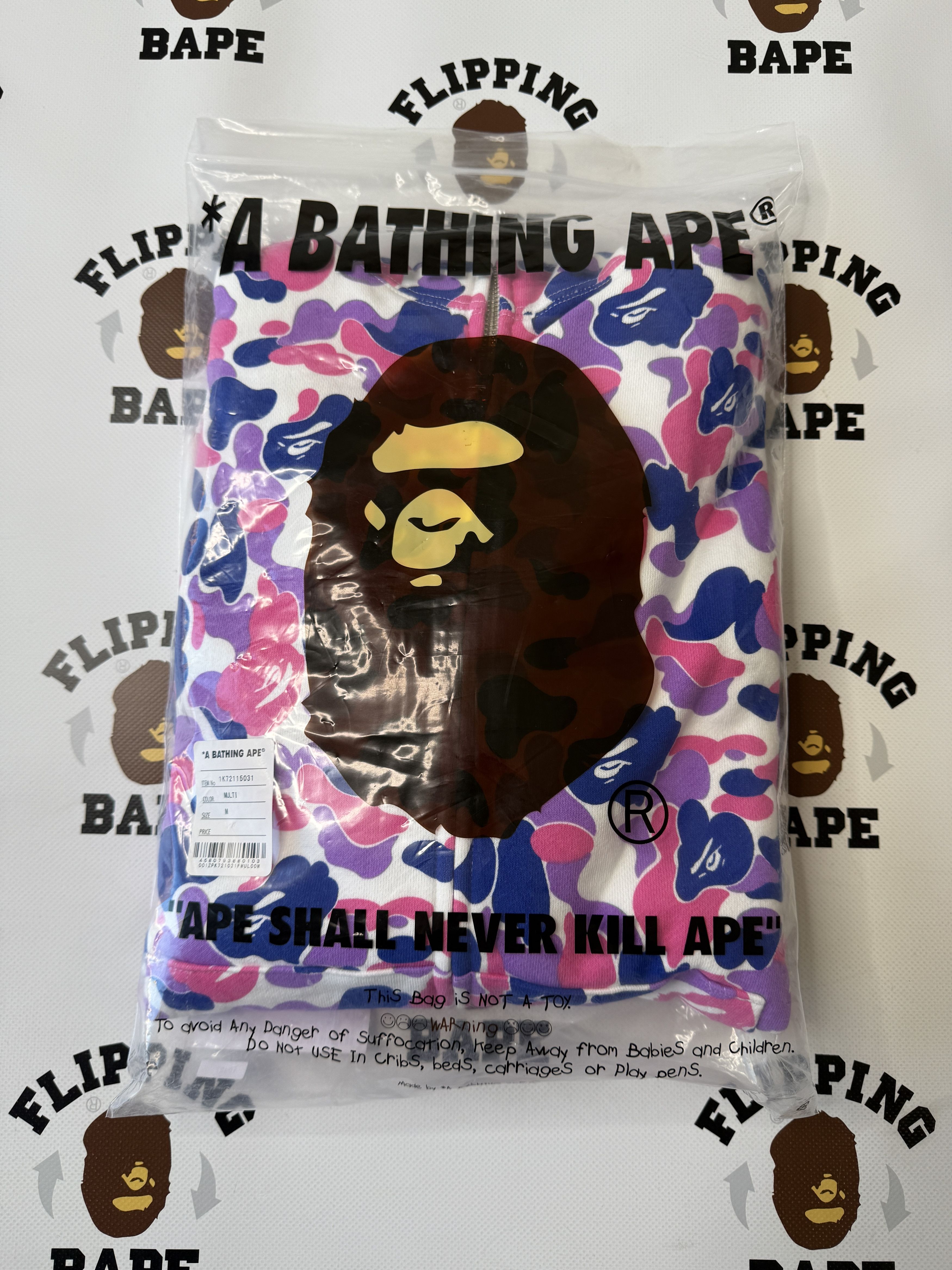 Bape BAPE GUANGZHOU SEPARATE SHARK FULL ZIP HOODIE Size US L / EU 52-54 / 3 - 18 Thumbnail