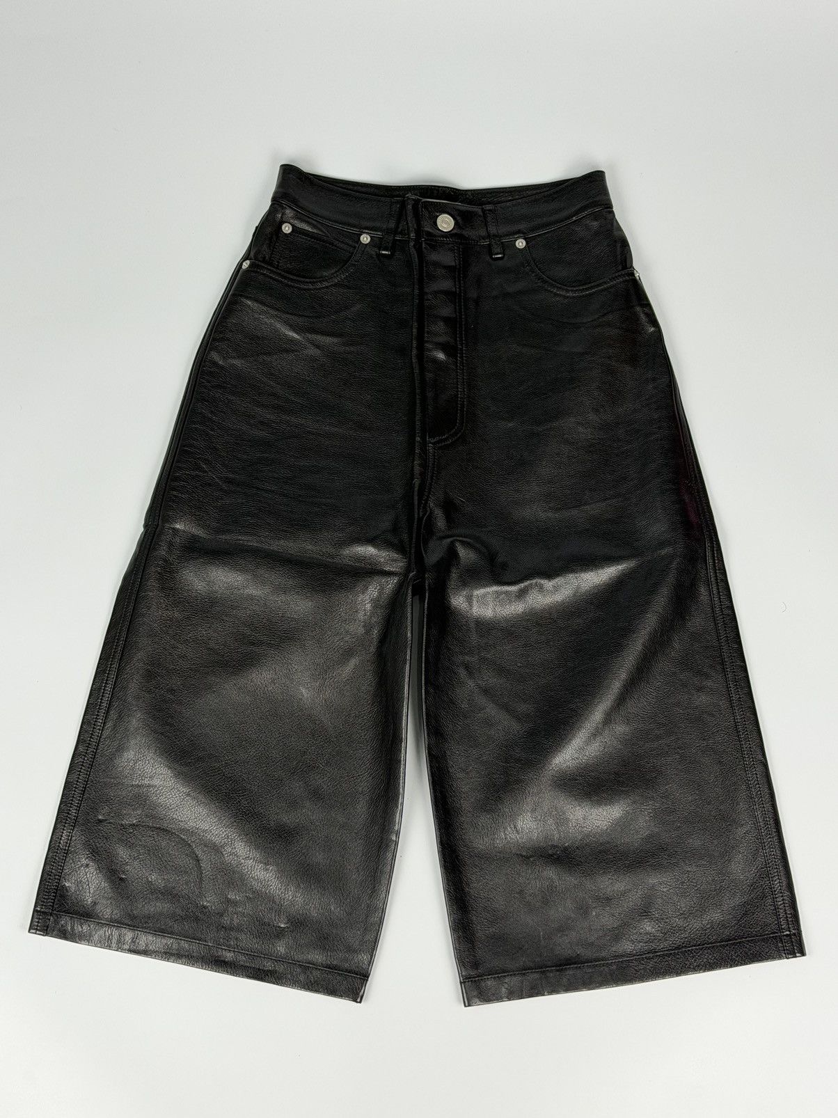 Balenciaga Balenciaga Jorts Black Leather Capri Size US 28 / EU 44 - 1 Thumbnail