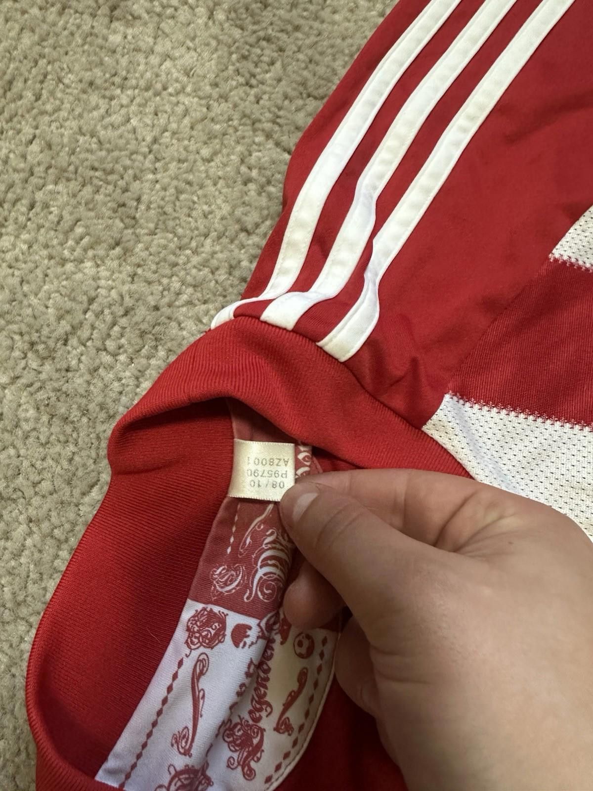 Adidas BAYERN MUNICH 2010 2011 HOME FOOTBALL SHIRT ADIDAS JERSEY Size US XL / EU 56 / 4 - 6 Thumbnail
