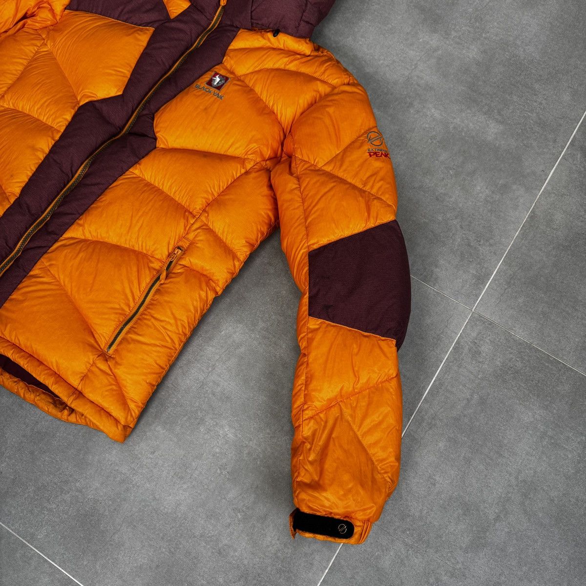 BLACKYAK Black Yak Extreme Peak Down Yellow Men Jacket Gorpcore Size US L / EU 52-54 / 3 - 9 Thumbnail
