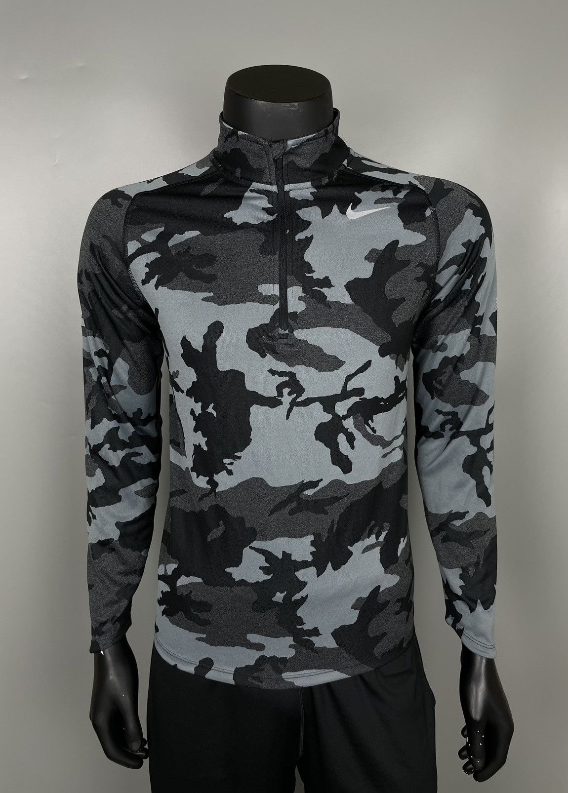 Nike Nike running long sleeve 1/3 zip dri-fit Size US S / EU 44-46 / 1 - 1 Thumbnail