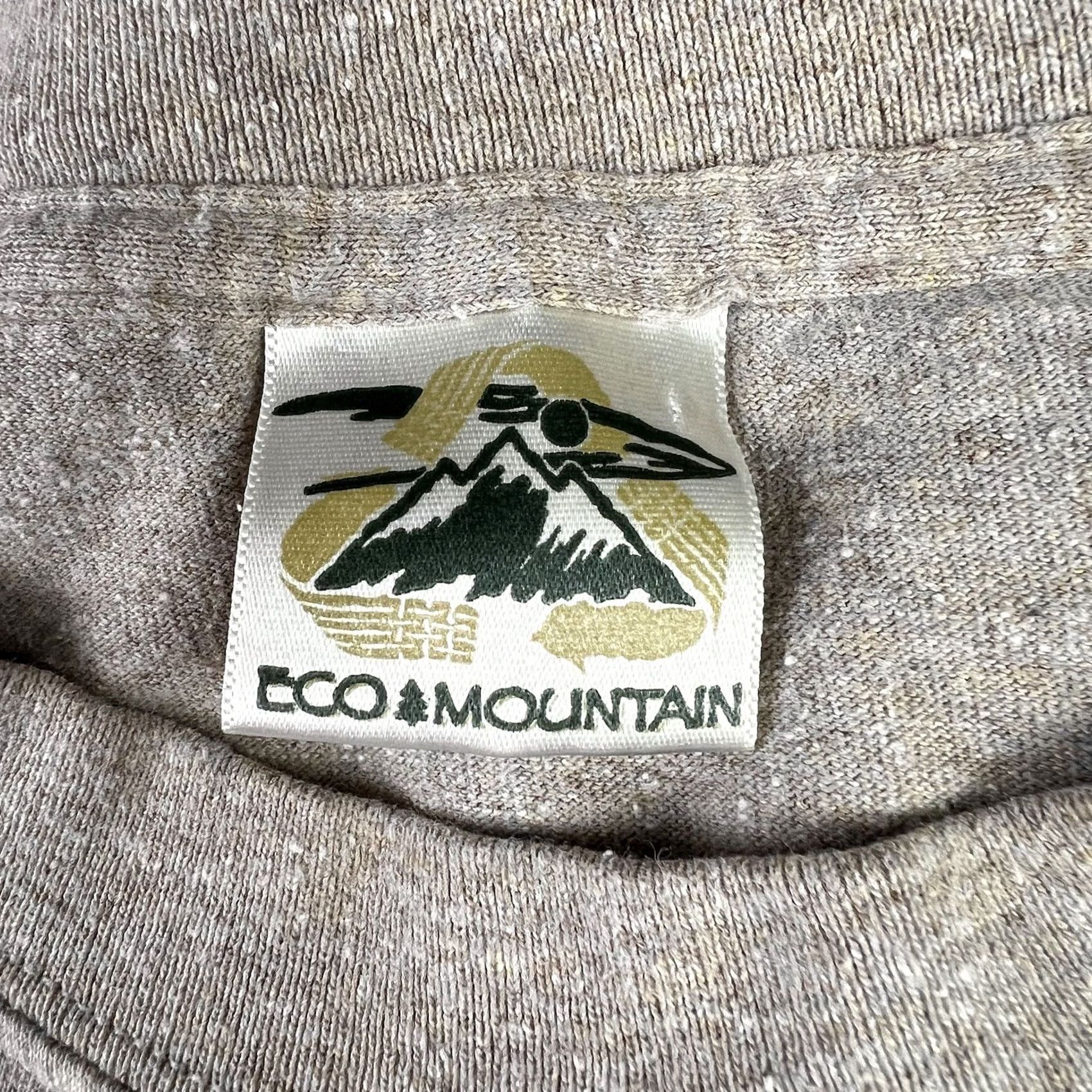 Vintage VINTAGE Lake Tahoe Graphic T-Shirt Mens Adult Medium Heathered Textured Made USA ECO Mountain 90s Vintage Graphic Tee Size US M / EU 48-50 / 2 - 2 Thumbnail