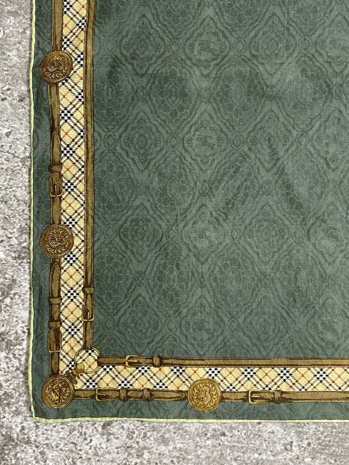 Burberry Burberrys Handkerchief / Bandana / Neckerchief Size ONE SIZE - 6 Thumbnail
