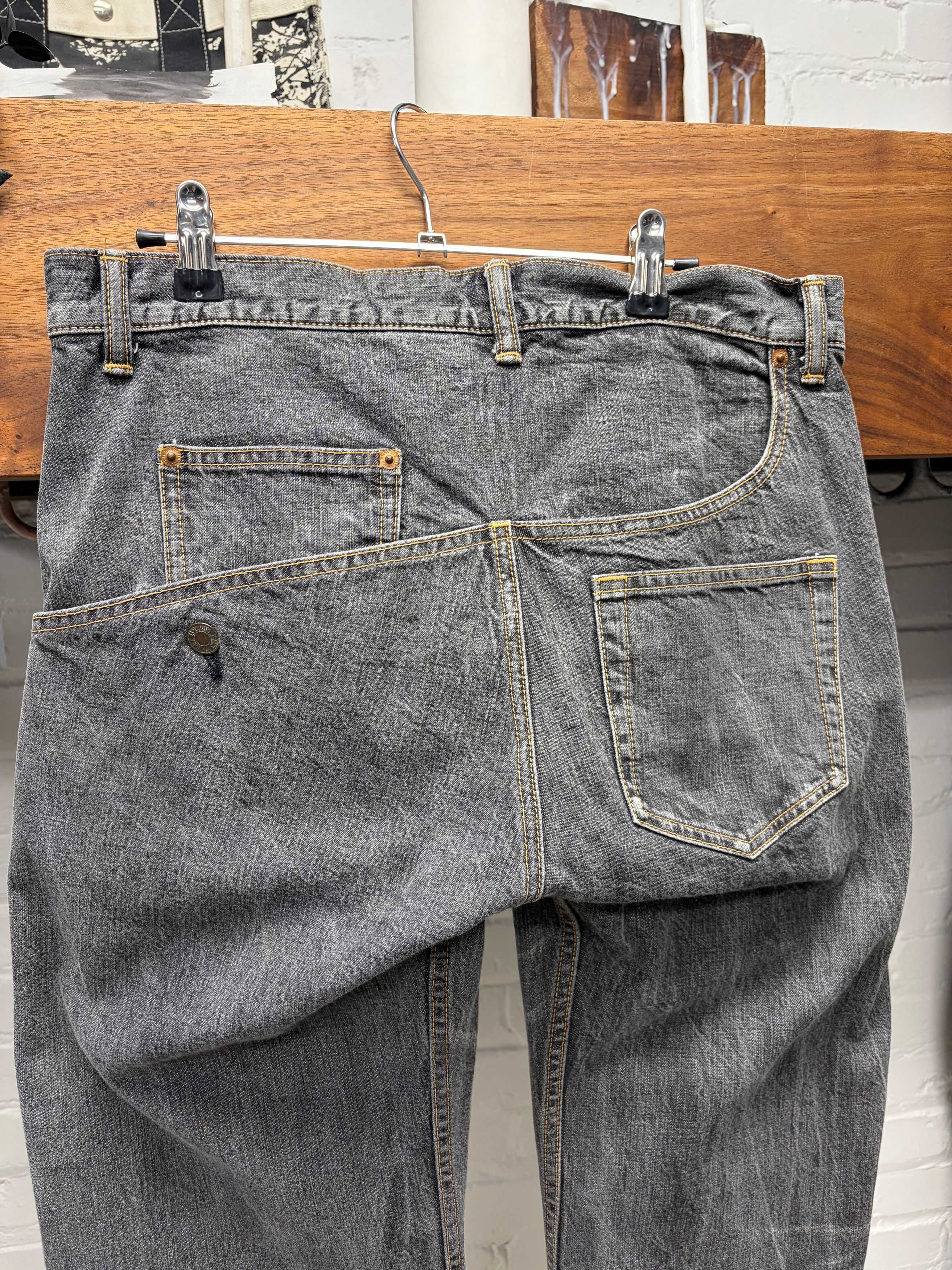 Yohji Yamamoto Yohji Yamamoto ‘Y’s’ Sideways Asmmetric Grey Bootcut Denim Size US 31 - 2 Thumbnail