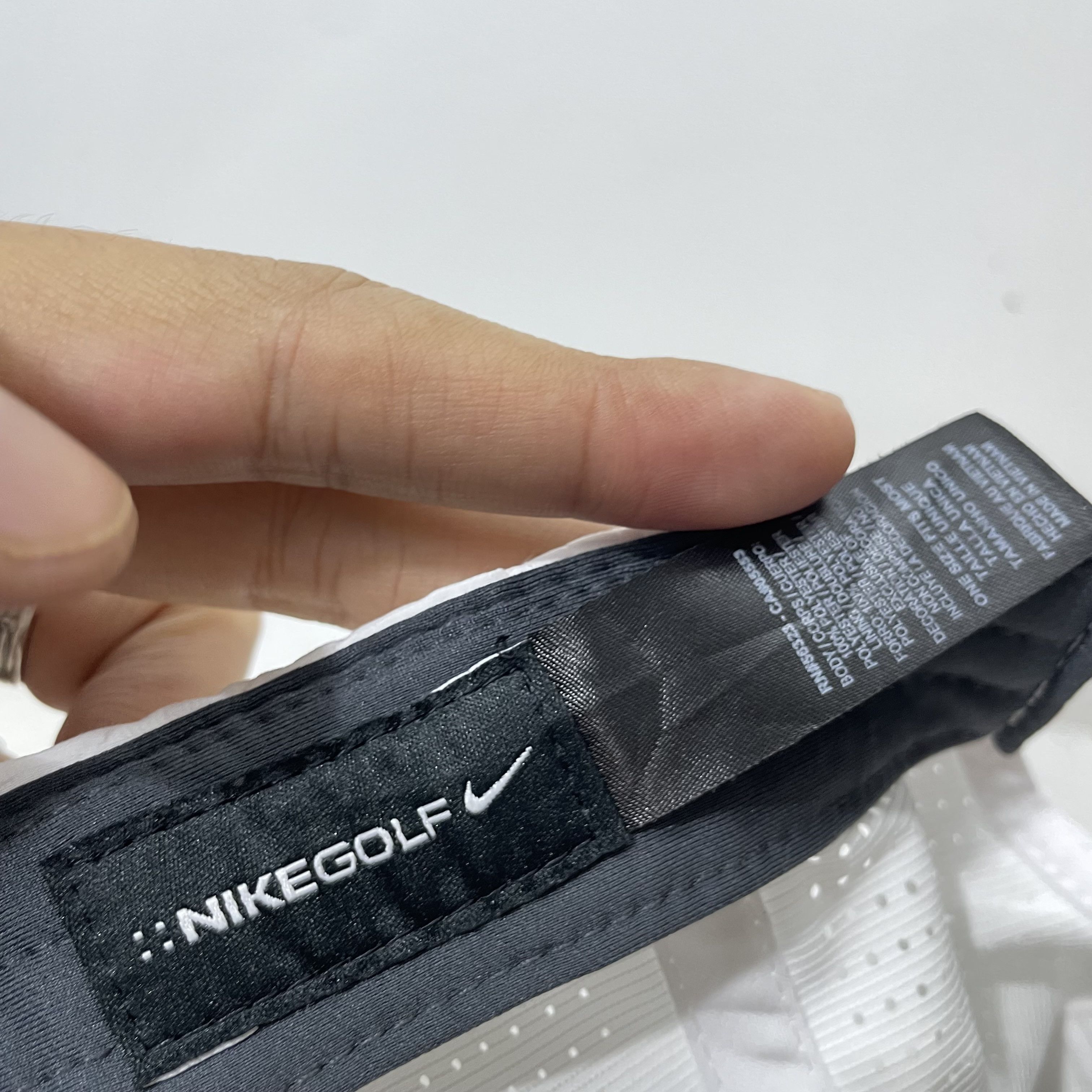 Nike ⭐️SALE⭐️ NIKE GOLF WEB MD HAT SPORTWEAR CAP Size ONE SIZE - 3 Thumbnail