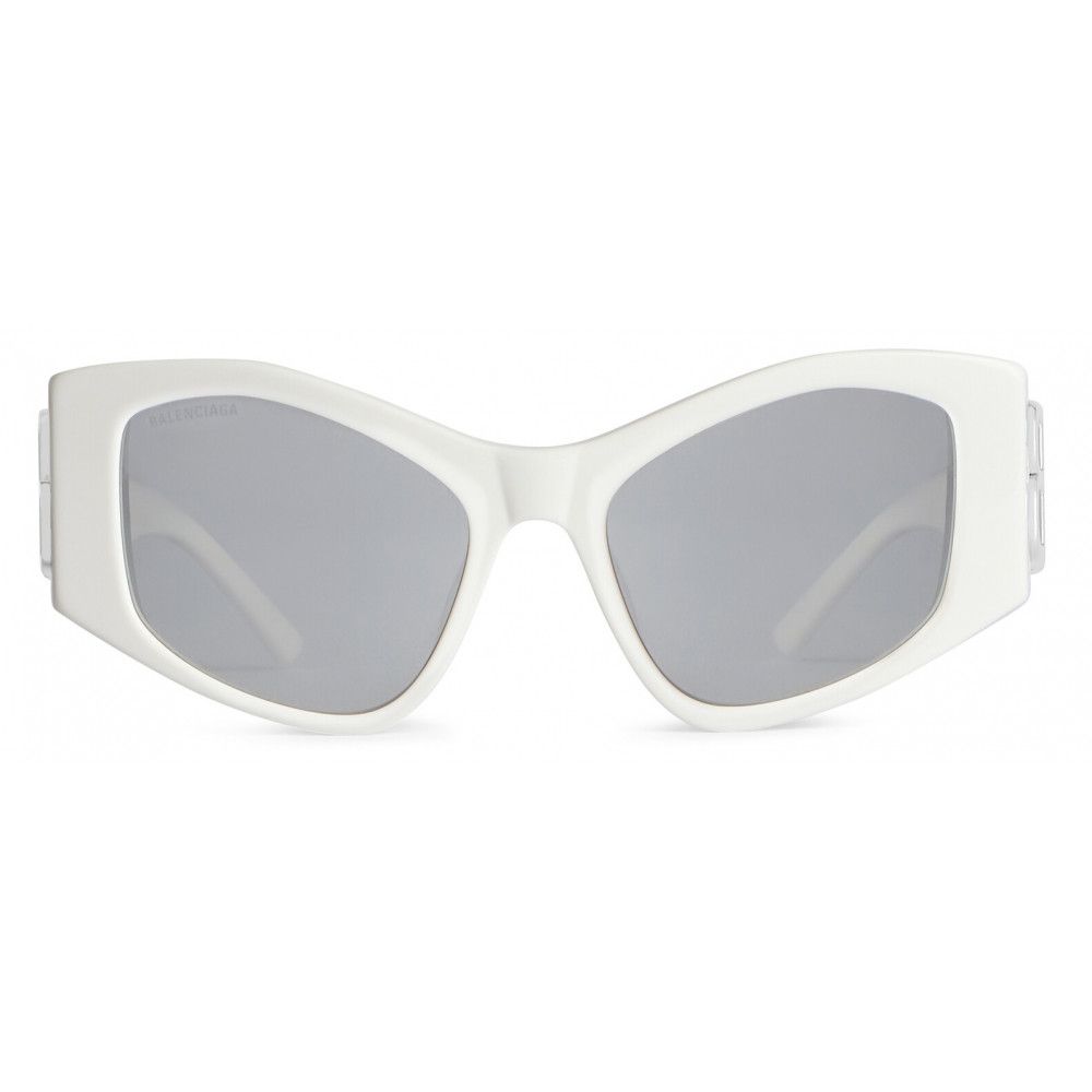 o1in1g1024 Size : OS / Frame Sunglasses in White