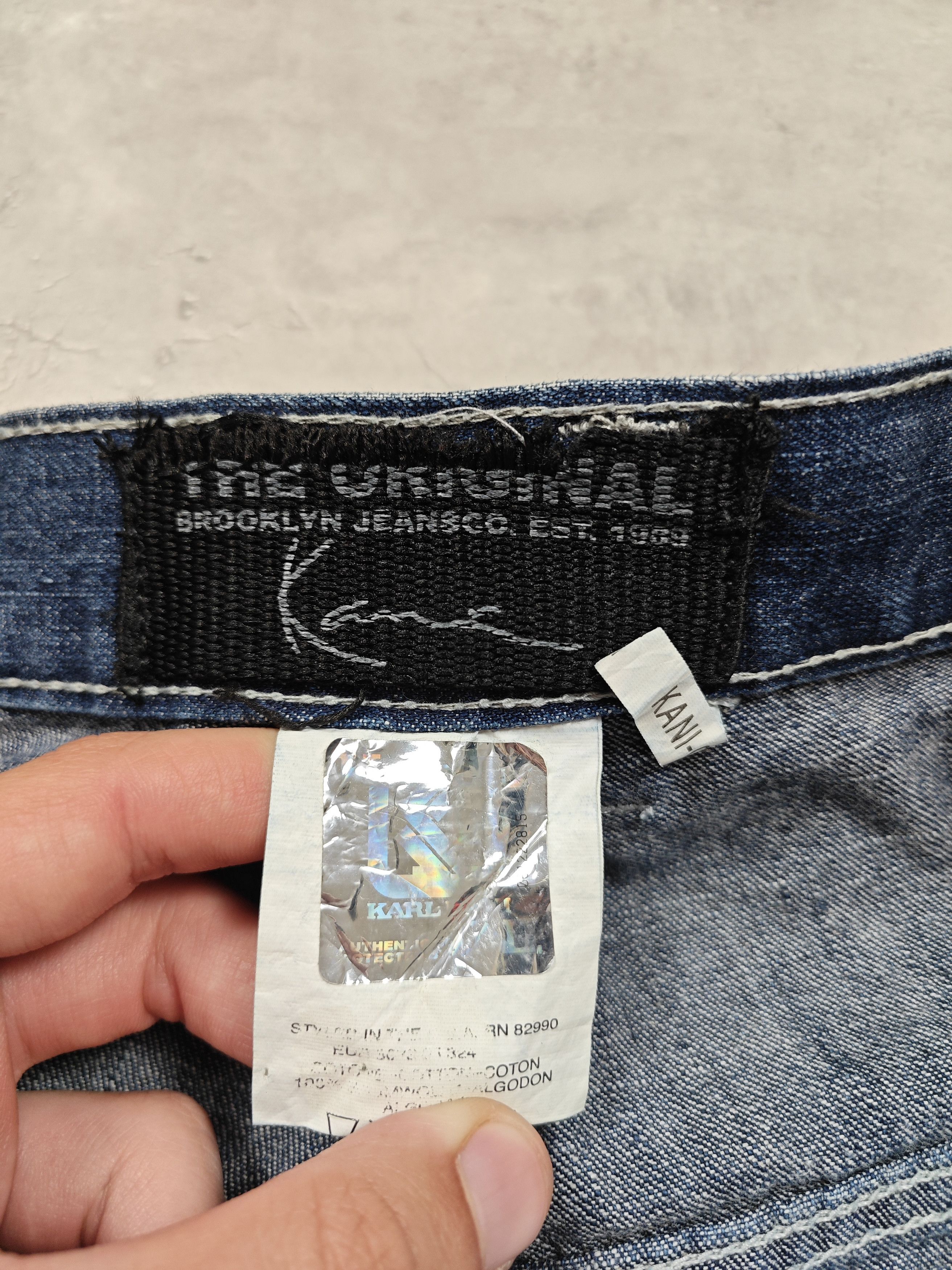 Karl Kani Karl Kani Vintage Y2K Shorts Size US 37 - 8 Thumbnail