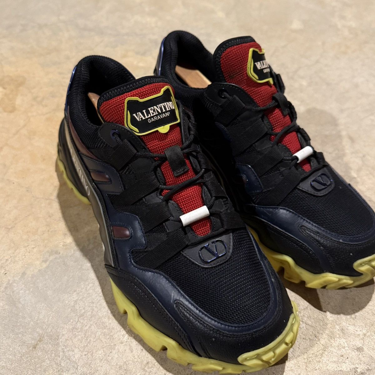 Valentino Valentino Garavani Climbers Trainer Black Multi US 9 Size US 9 / EU 42 - 12 Thumbnail