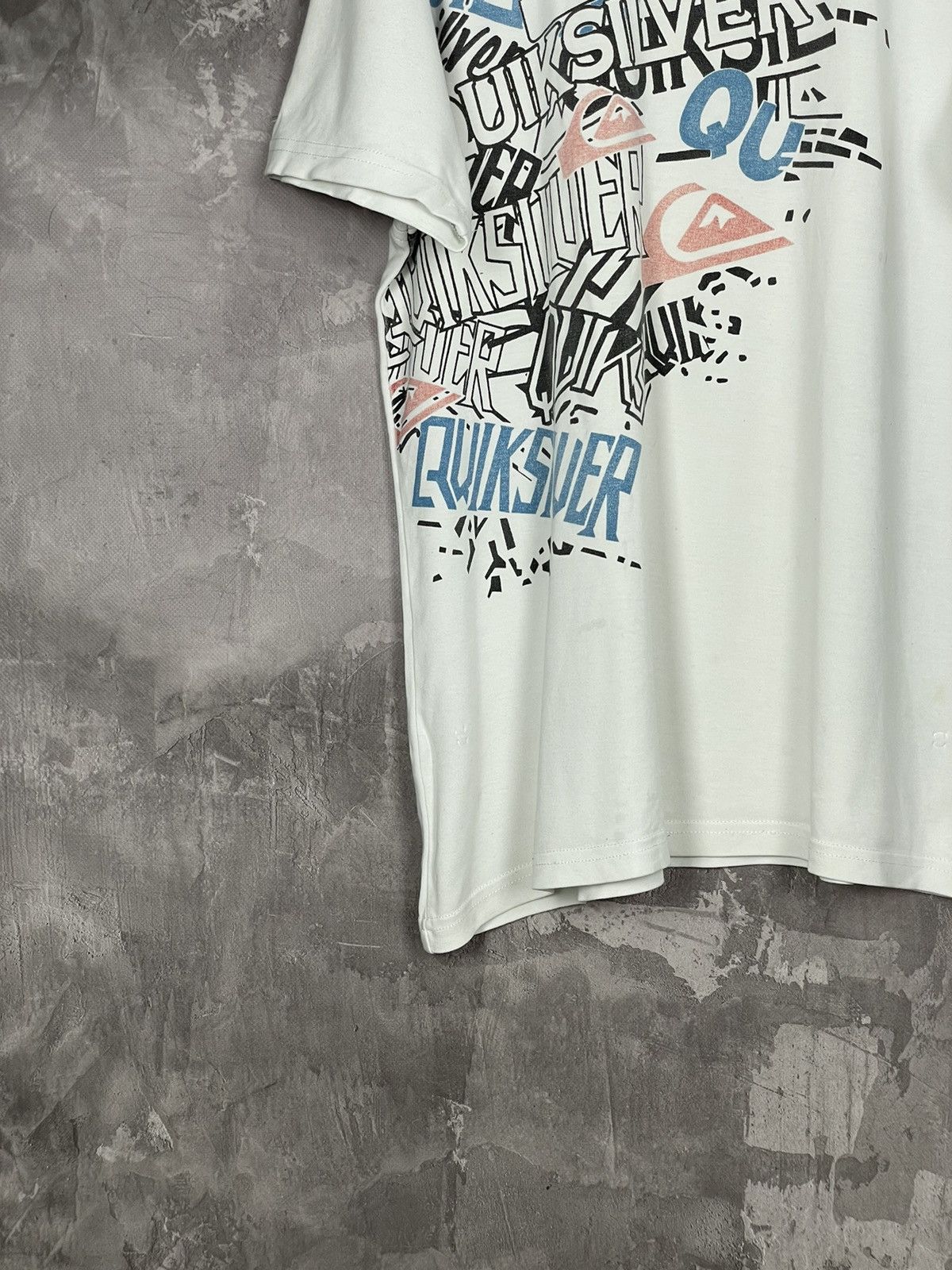 Quicksilver × Quiksilver × Vintage Vintage Quiksilver Y2K Crazy Spell Out Logo Surf T shirt Size US L / EU 52-54 / 3 - 5 Thumbnail