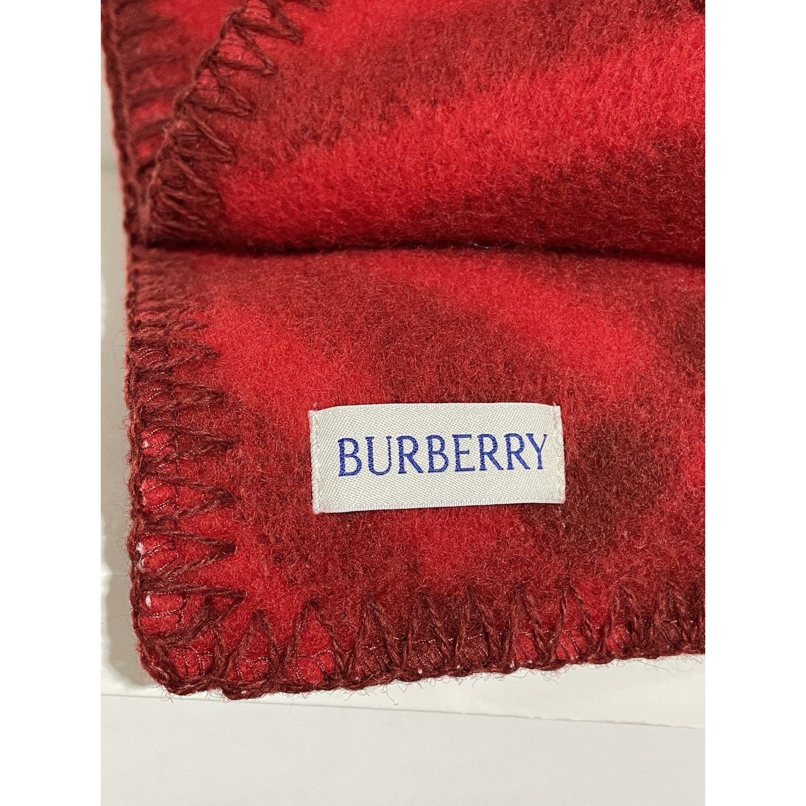 Burberry BURBERRY RED TRI BAR CHECK WOOL SCARF PREOWNED Size ONE SIZE - 2 Thumbnail