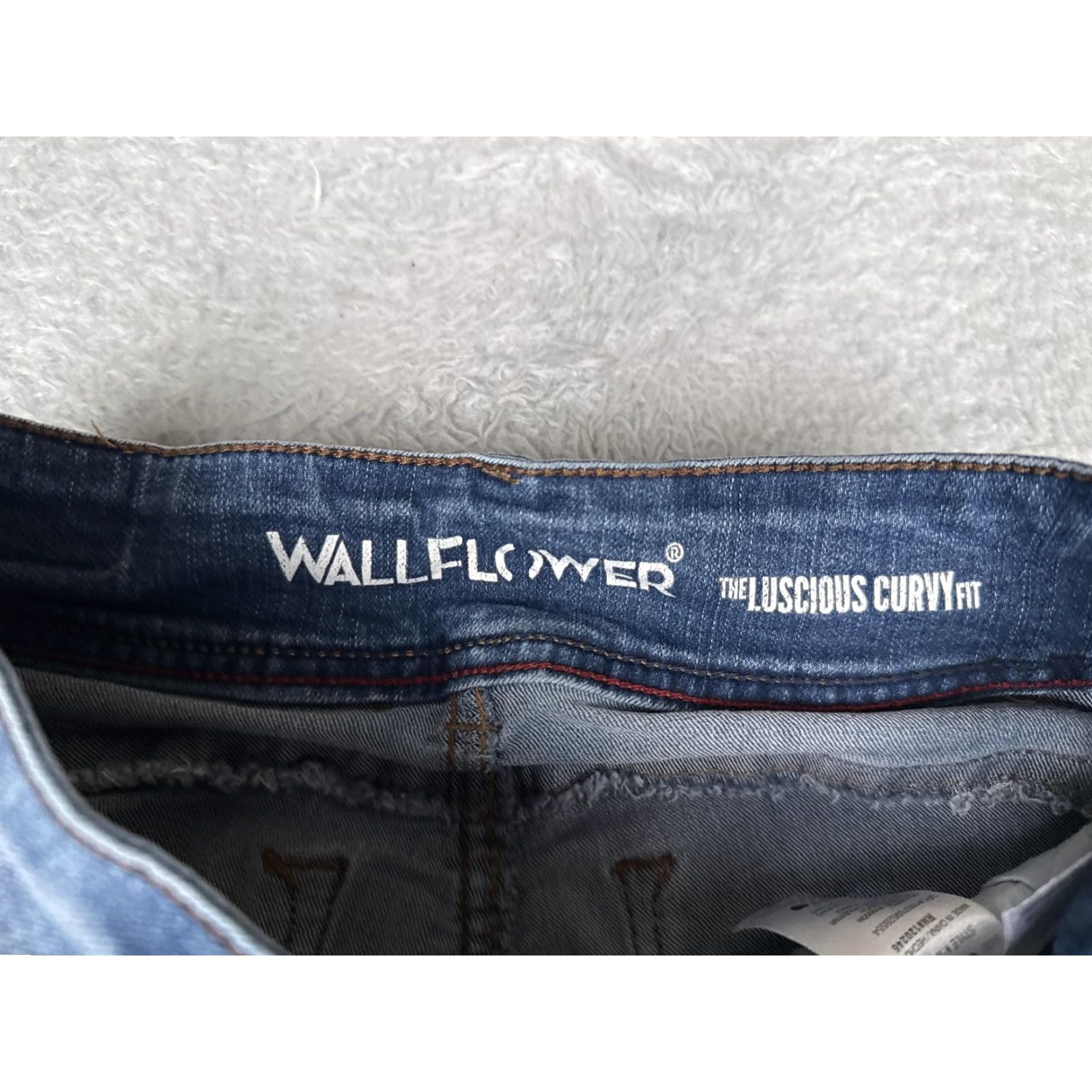 Vintage Wallflower Jeans Womens 0 Regular Blue Luscious Curvy Fit Bootcut Stretch Denim Size 25" / US 0 / IT 36 - 6 Thumbnail