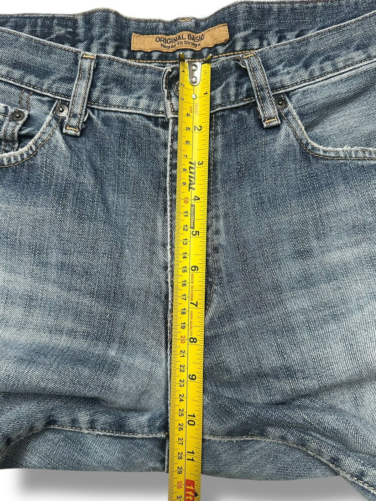 Uniqlo Vintage Uniqlo Regular Fit Straight Jeans With Bluewash Size US 32 / EU 48 - 19 Thumbnail