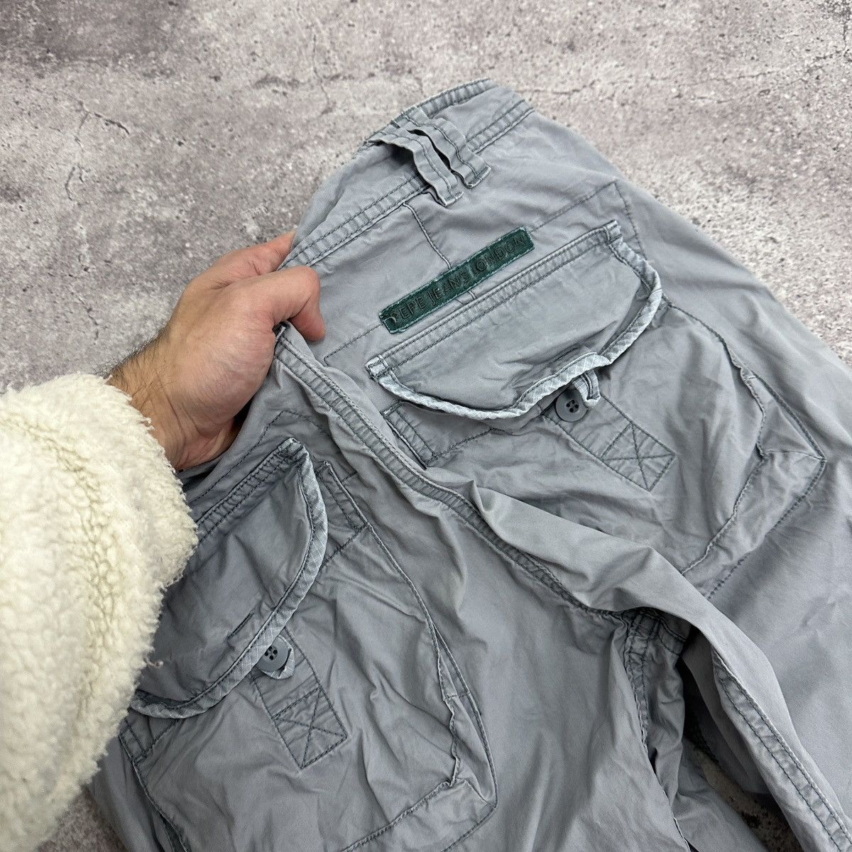 Pepe Jeans Vintage 00s Pepe Jeans multi pocket cargo jeans y2k hype og Size US 31 - 8 Thumbnail