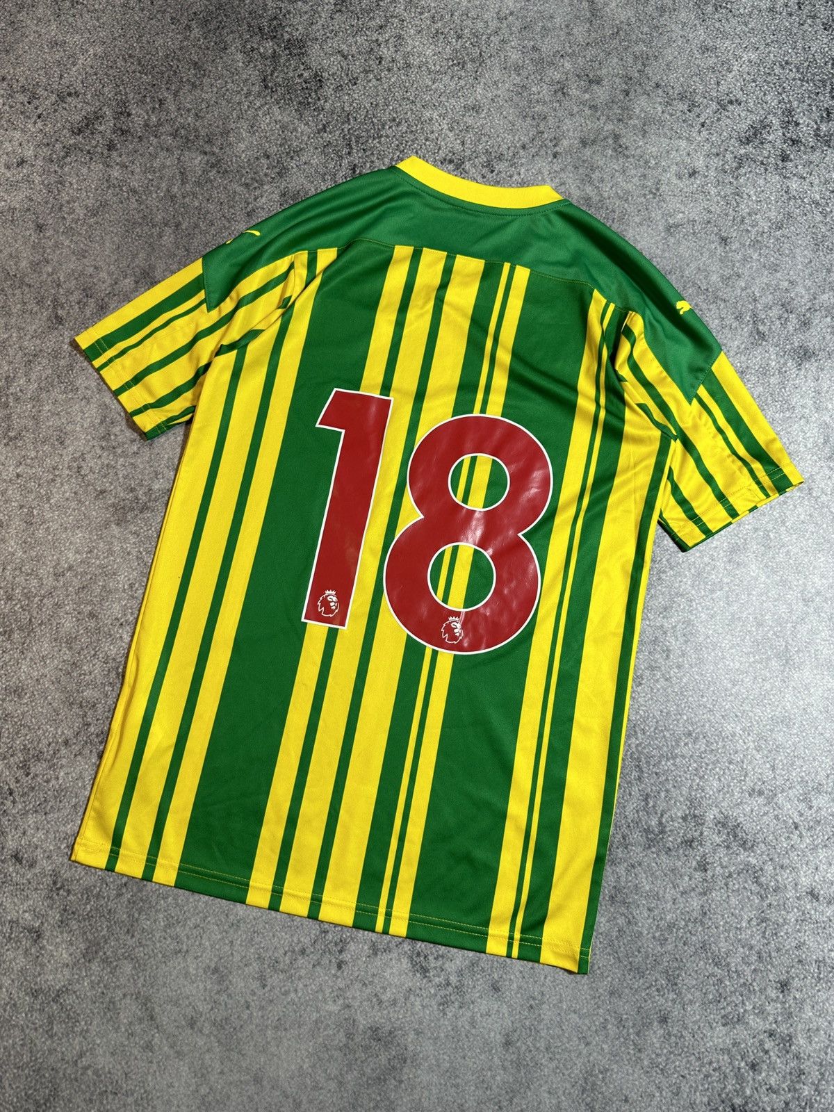 Puma Puma West Bromwich Albion 18 Soccer Jersey Streetwear Rare S Size US S / EU 44-46 / 1 - 4 Thumbnail