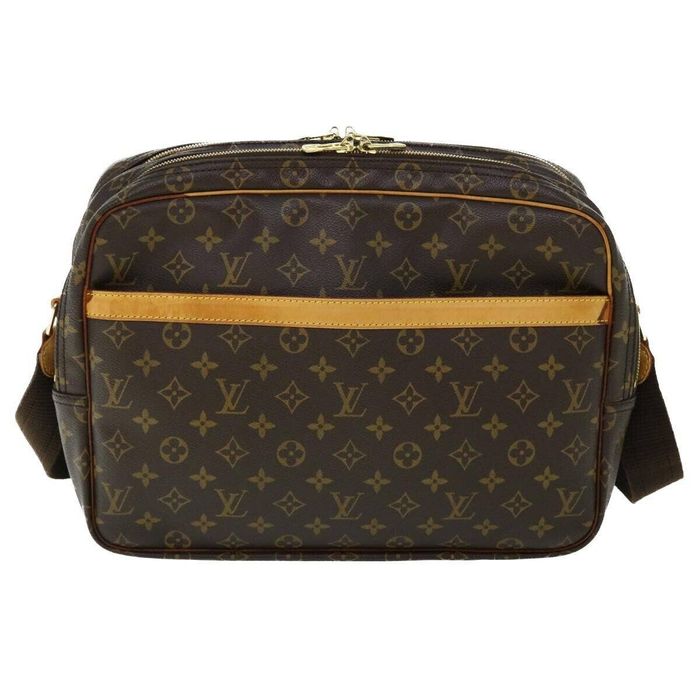 LOUIS VUITTON Monogram Reporter GM Shoulder Bag