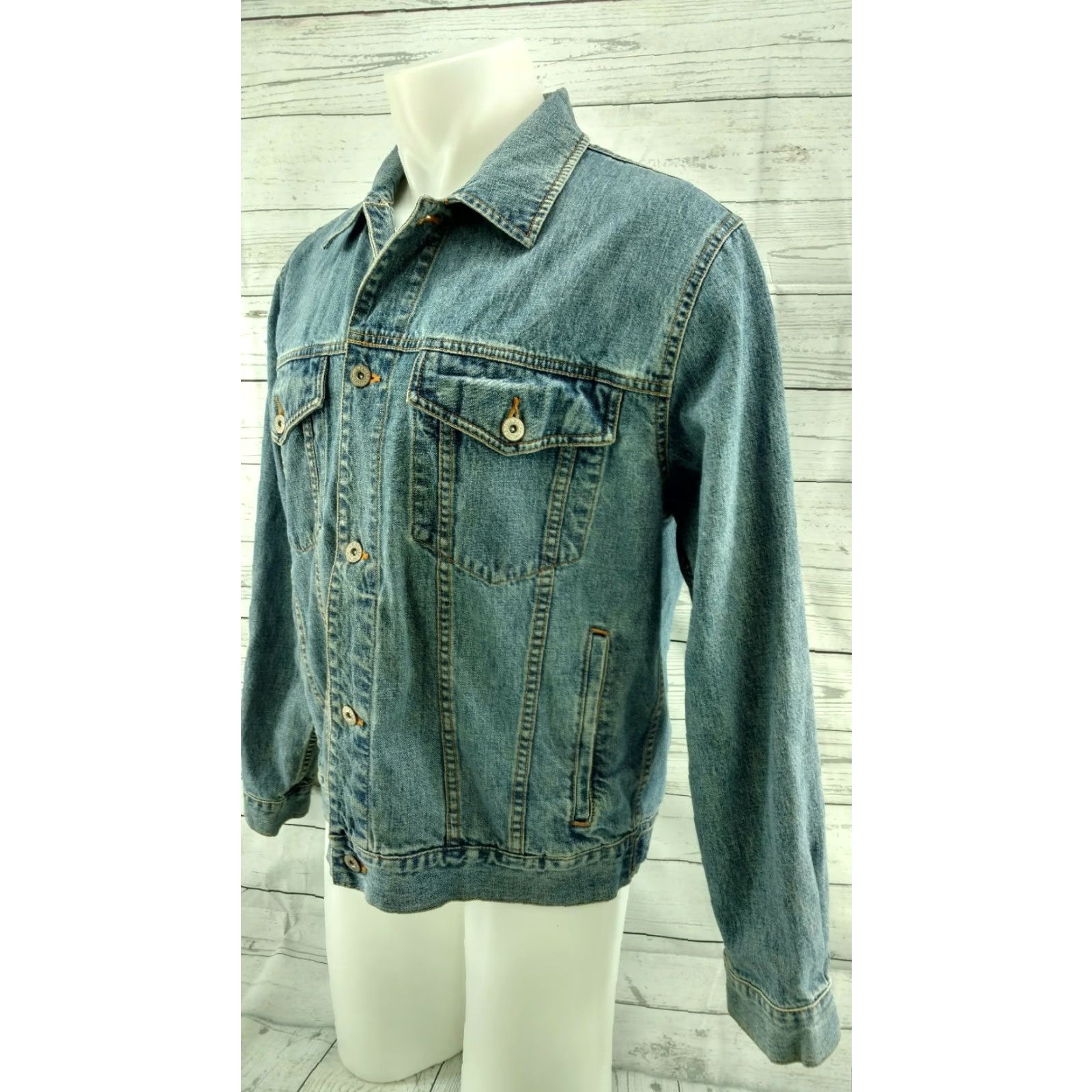 Eddie Bauer Eddie Bauer Jean Jacket Denim Trucker Button Up Unisex Medium Blue Sized M Size US 31 - 2 Thumbnail