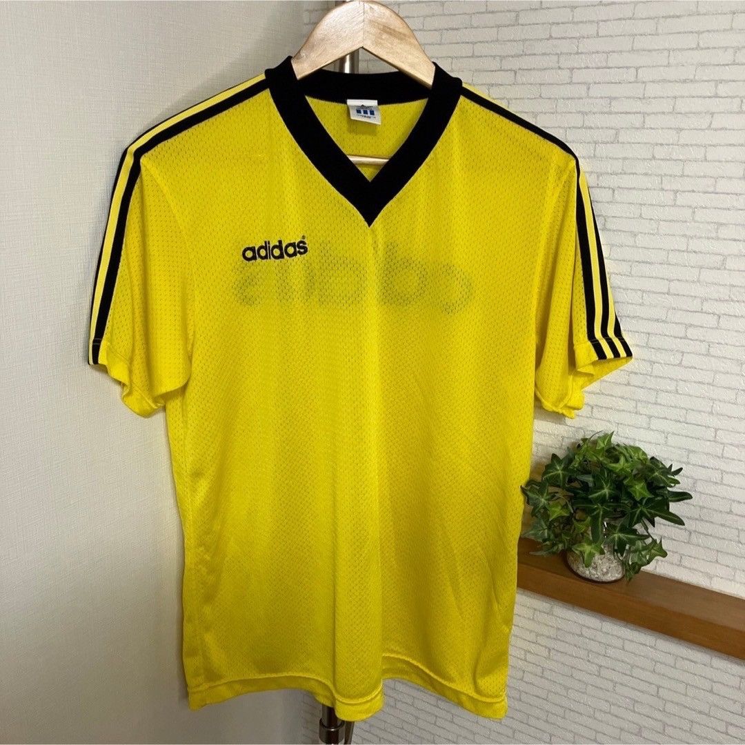 Rare color! 80's-90's adidas race shirt made by Descente