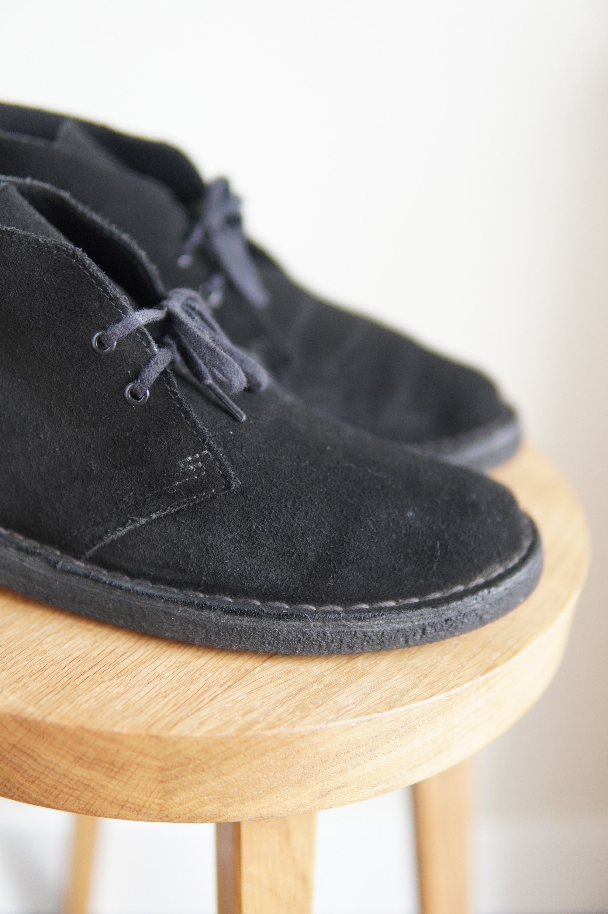 Clarks Mens Clarks Originals Desert Trek Black Suede Shoes Size US 8 / EU 41 - 4 Thumbnail