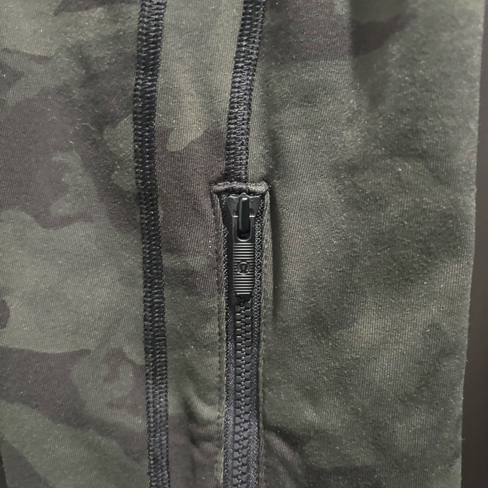 Lululemon LULULEMON Women's Define Jacket Incognito Camo Green Sz 8 Size M / US 6-8 / IT 42-44 - 4 Thumbnail