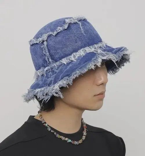 Other Avant garde washed reversible distressed raw bucket hat Size ONE SIZE - 6 Thumbnail
