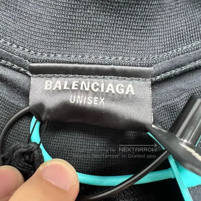 Balenciaga Balenciaga Double B Worn Out Logo Slogan Short Sleeve Size US M / EU 48-50 / 2 - 3 Thumbnail