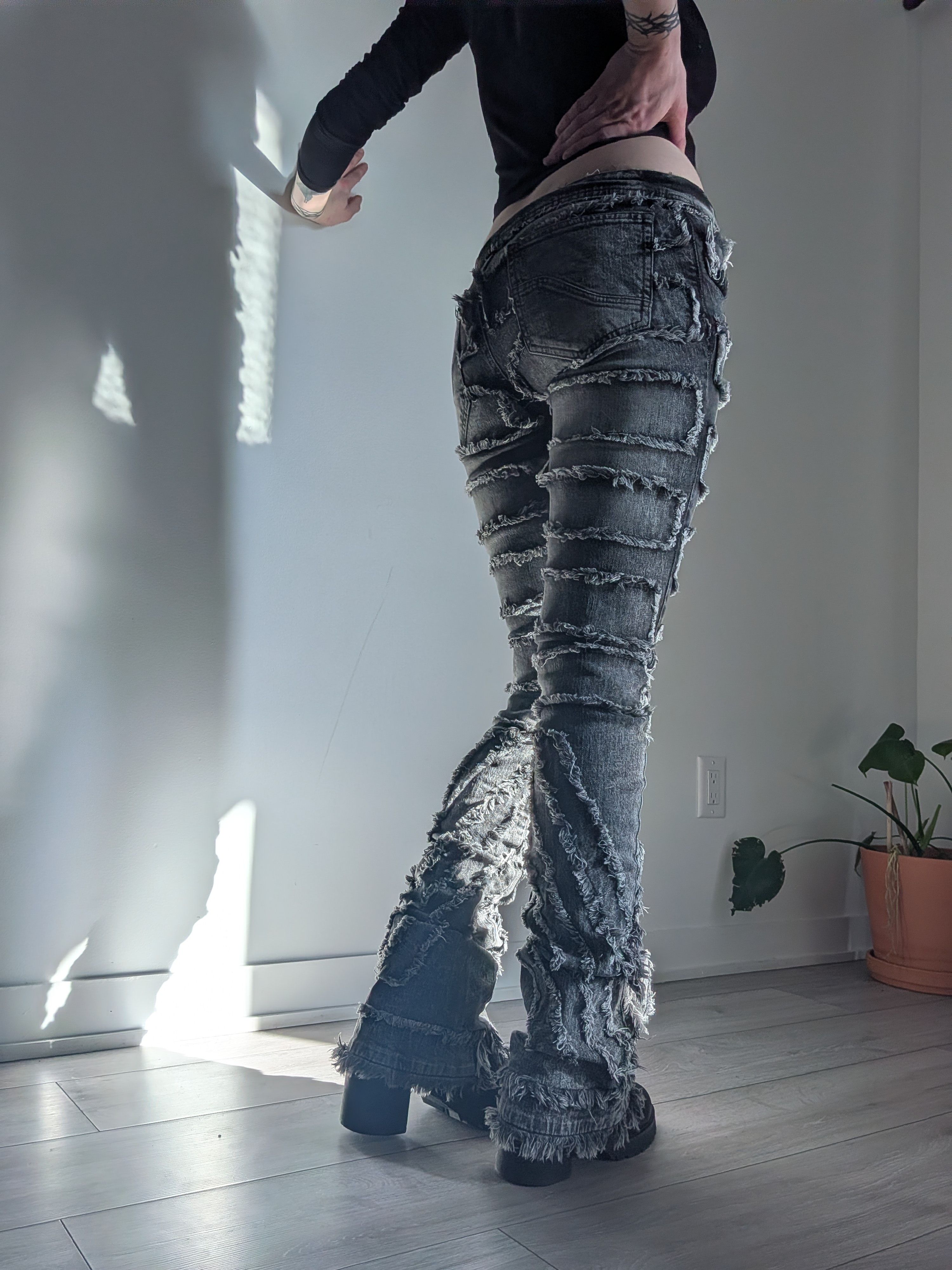 If Six Was Nine Washed Charcoal Distressed Flared Hagi Denim Size US 30 / EU 46 - 3 Thumbnail