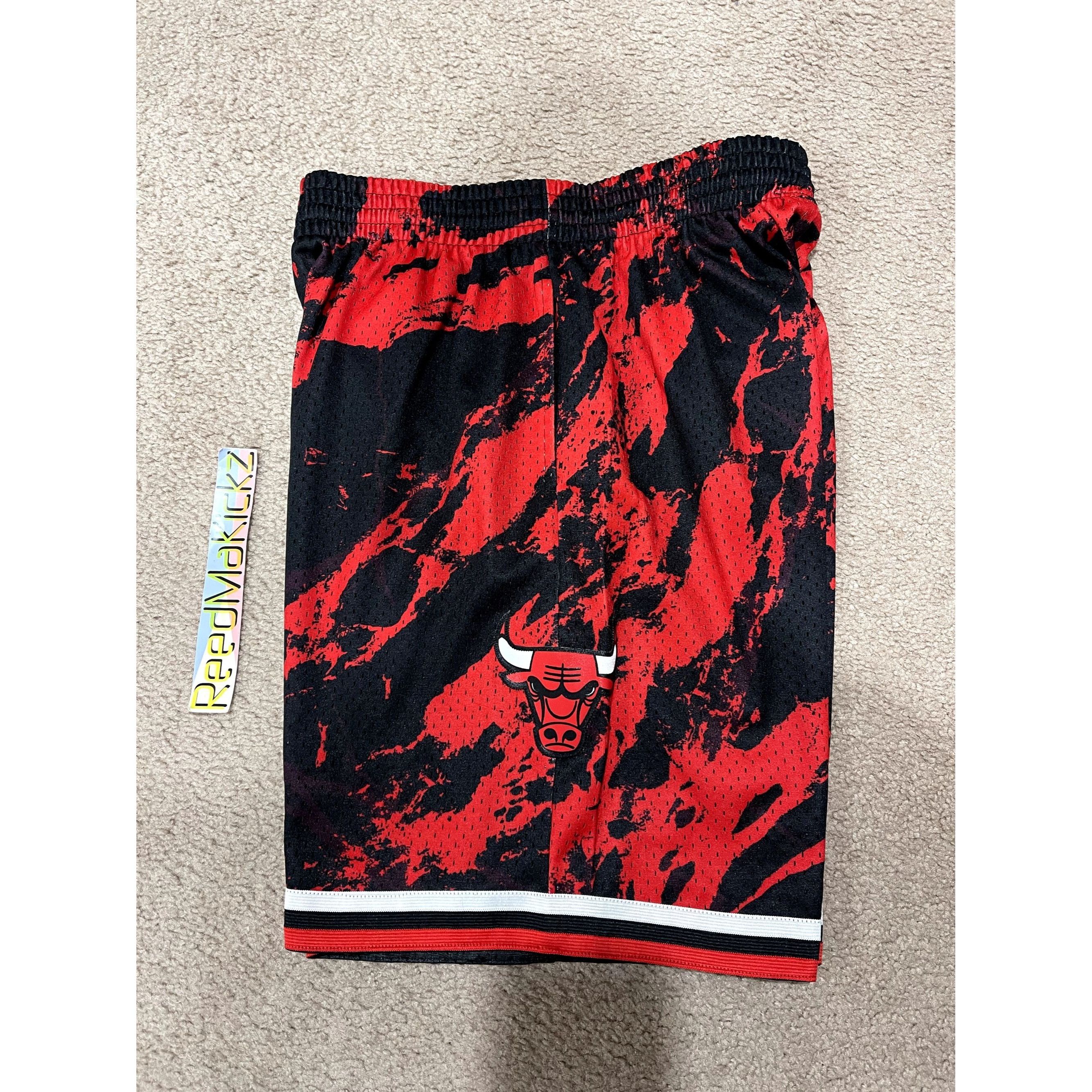 Mitchell & Ness Mitchell & Ness Chicago Bulls Marble Shorts Mens Medium Size US 32 / EU 48 - 2 Thumbnail