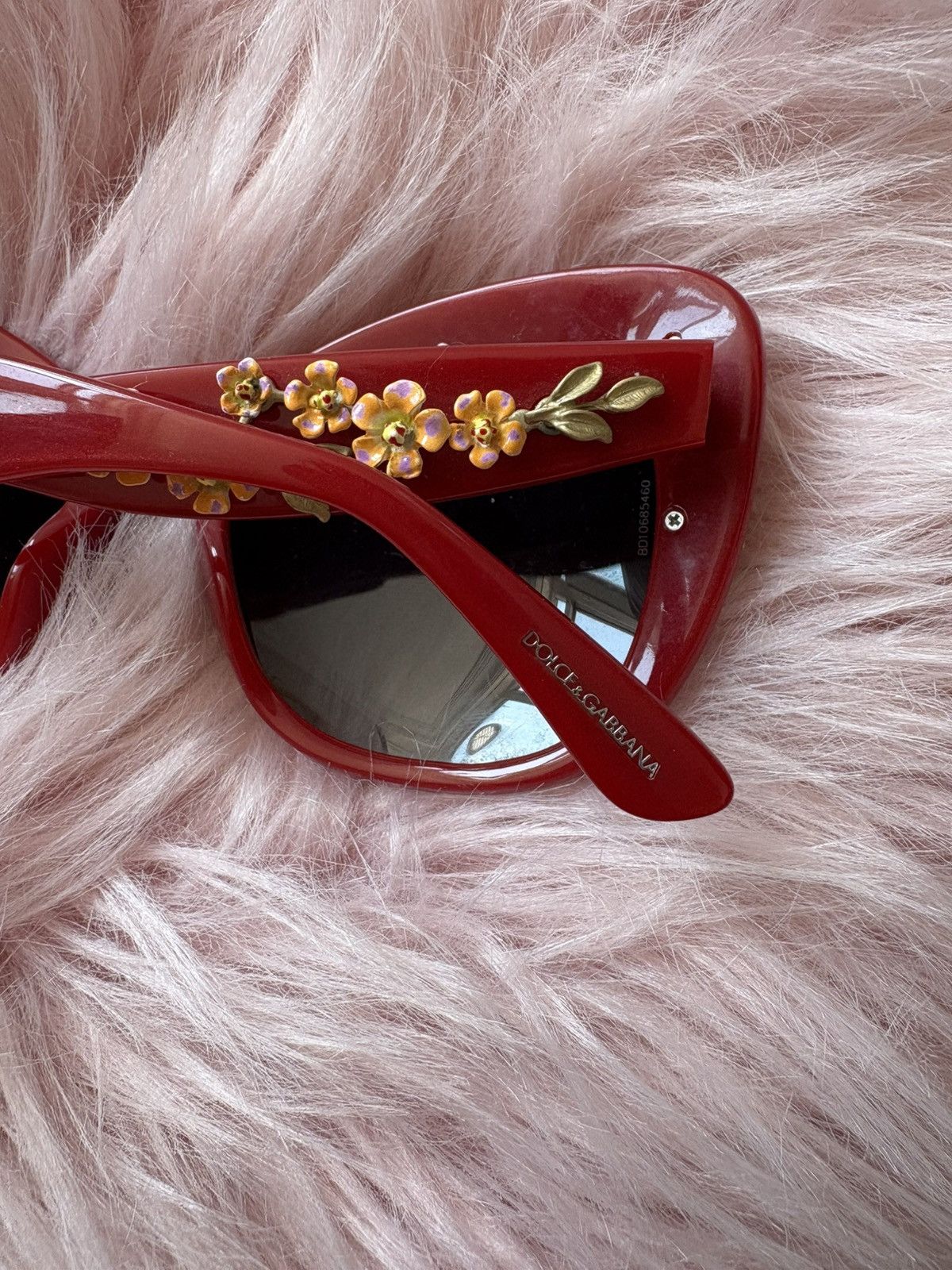 Dolce & Gabbana Dolce Gabbana Almond Flowers Sunglasses Size ONE SIZE - 6 Thumbnail
