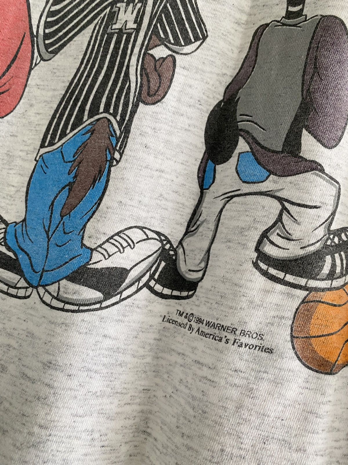 Warner Bros Vintage 1994 Warner Bros Looney Tunes Tshirt Size US L / EU 52-54 / 3 - 6 Thumbnail