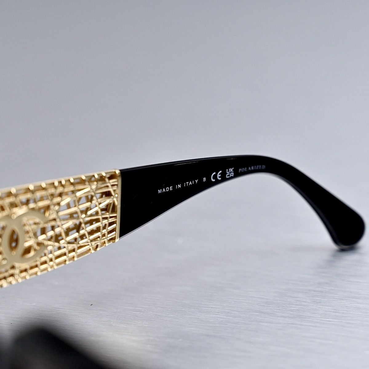 Chanel CHANEL 0CH5532 C622S9 SUNGLASSES Size ONE SIZE - 4 Thumbnail