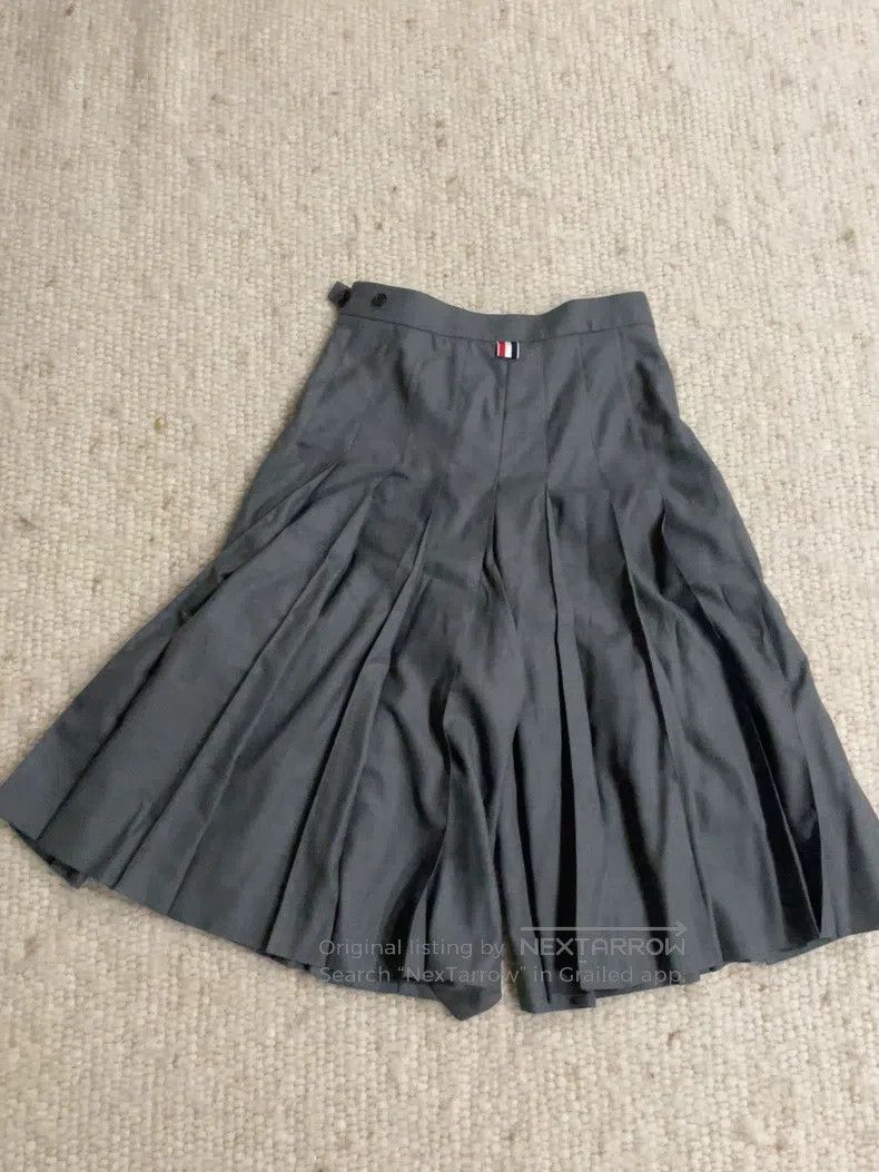 Thom Browne Thom Browne pantskirt Size 25" / US 0 / IT 36 - 5 Thumbnail
