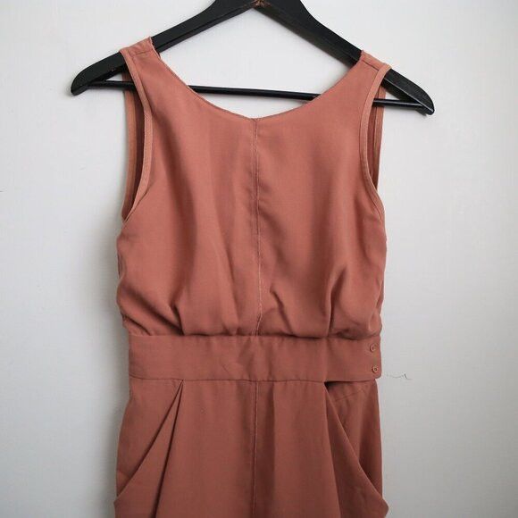 Aritzia Aritzia Wilfred Leila Mini Crepe Pleated Dress Peach Salmon Size XS / US 0-2 / IT 36-38 - 2 Thumbnail