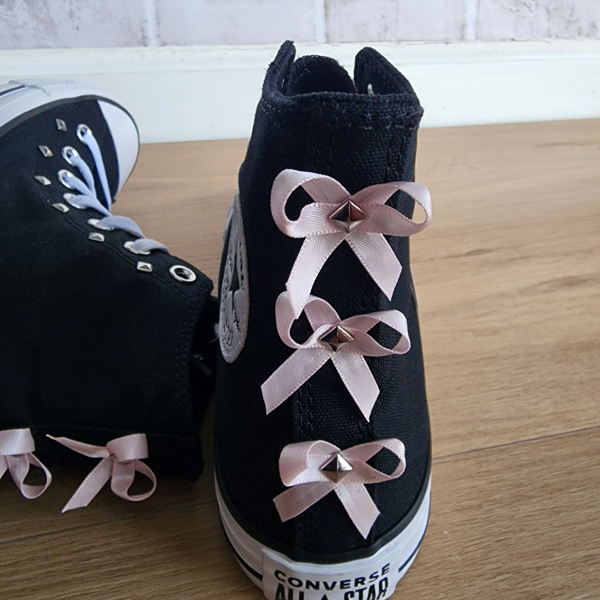 Converse ⭐Converse Chuck Taylor Bows & Studs Sz 10 Mens Shoes Sneaker Size US 10 / EU 43 - 10 Thumbnail