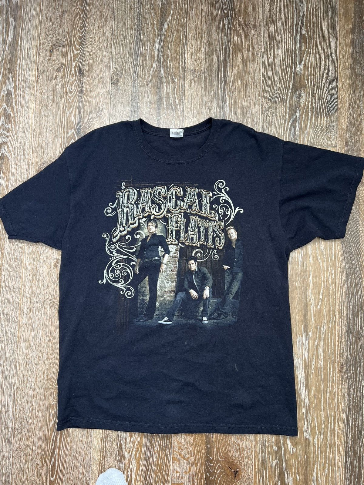 Band Tees 2012 rascal flatts thaw out tour tee Size US XL / EU 56 / 4 - 1 Thumbnail