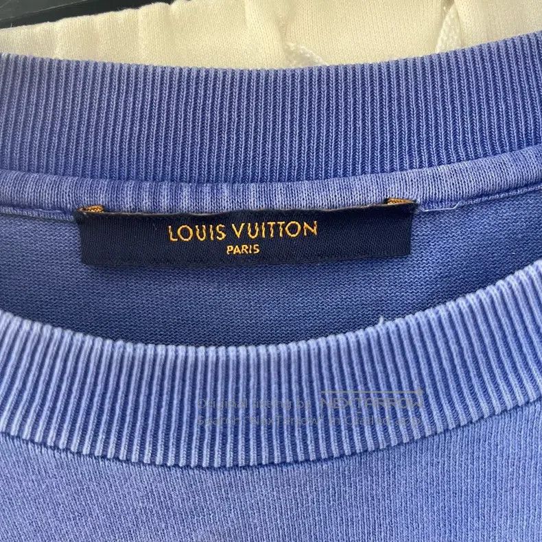 Louis Vuitton Louis Vuitton Solid Crew Neck Short Sleeve Size US L / EU 52-54 / 3 - 4 Thumbnail