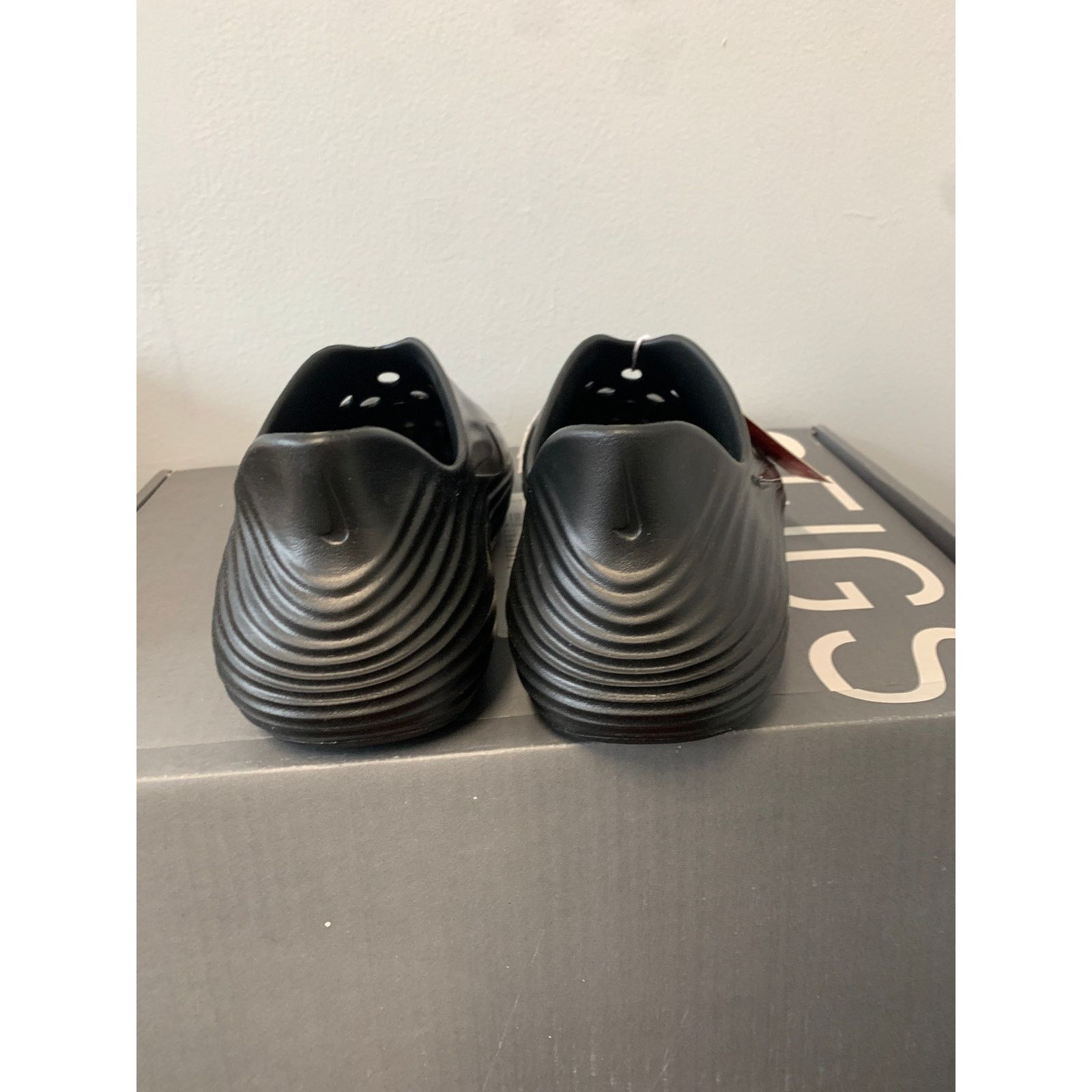Nike Nike ReactX Rejuven8 Triple Black Size 11 Used Size US 11 / EU 44 - 4 Thumbnail