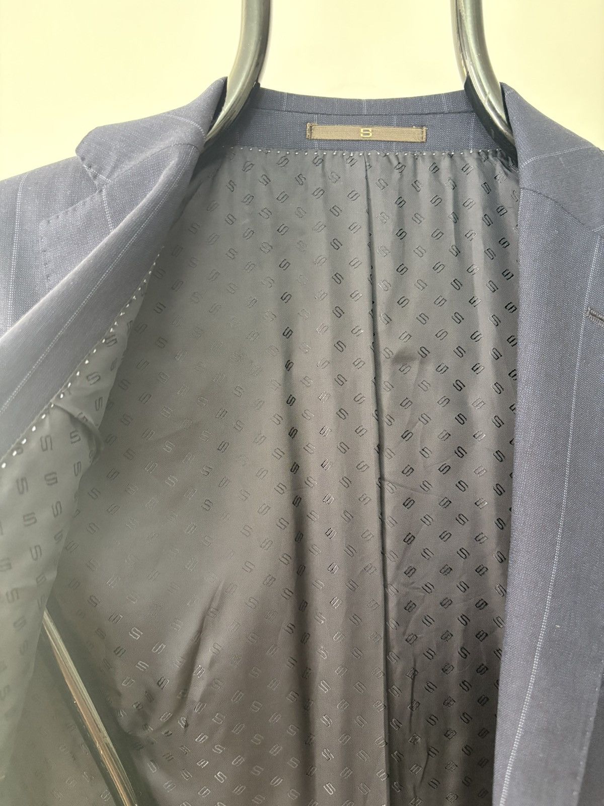 Designer × Hugo Boss Exclusive Men’s Hugo Boss Selection Suit – 100% Virgin Wool Size 46L - 6 Thumbnail
